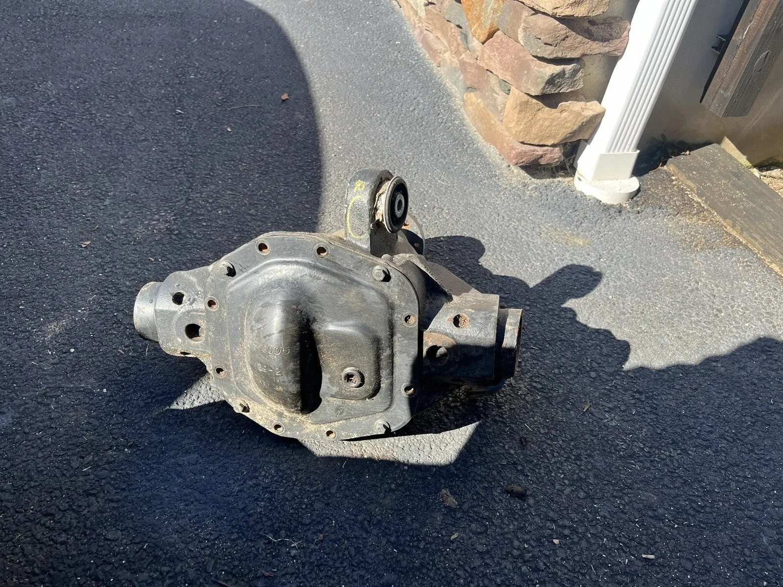 2018-2024 Jeep Wrangler Front Axle Pumpkin Differential Locker OEM image 2