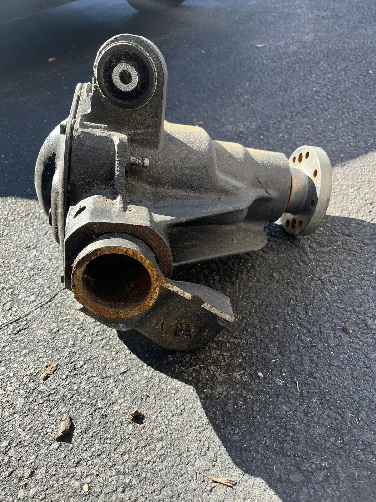 2018-2024 Jeep Wrangler Front Axle Pumpkin Differential Locker OEM image 4