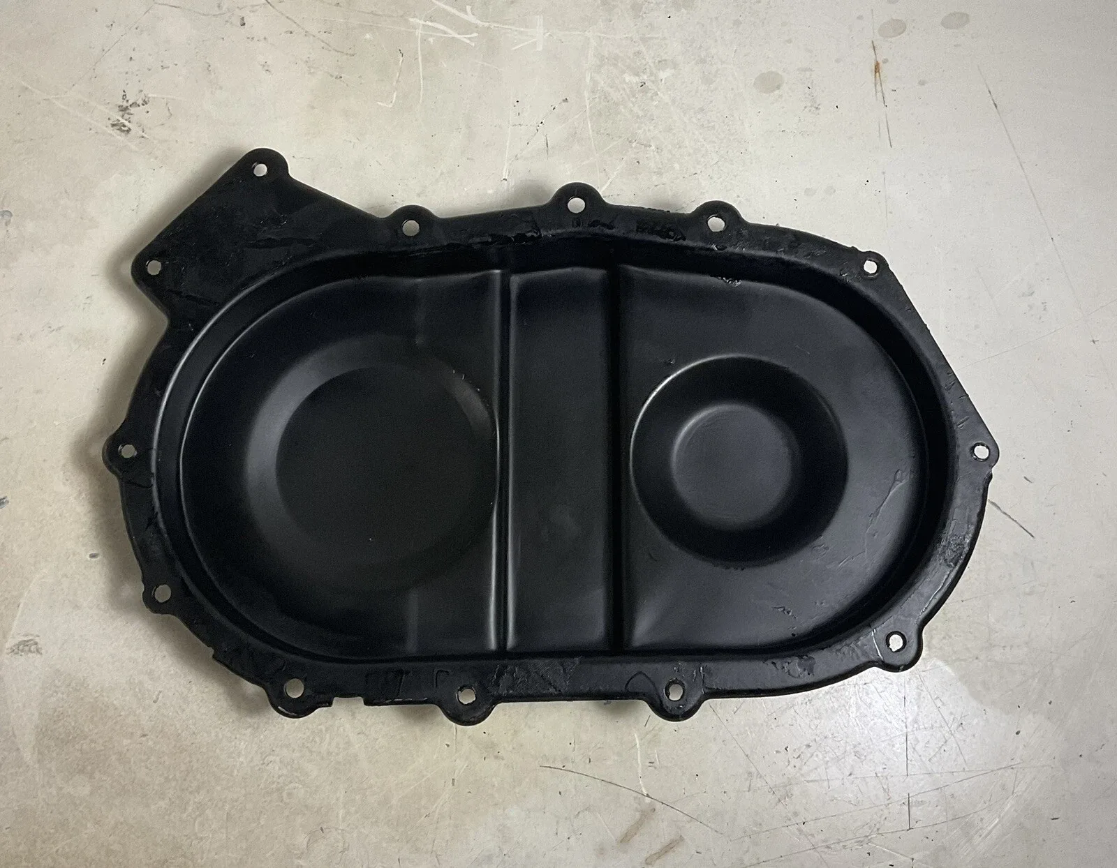 CHRYSLER 62TE Rear Cover (Transfer Gear) (13 Bolt, Metal) Beveled 2007-Up