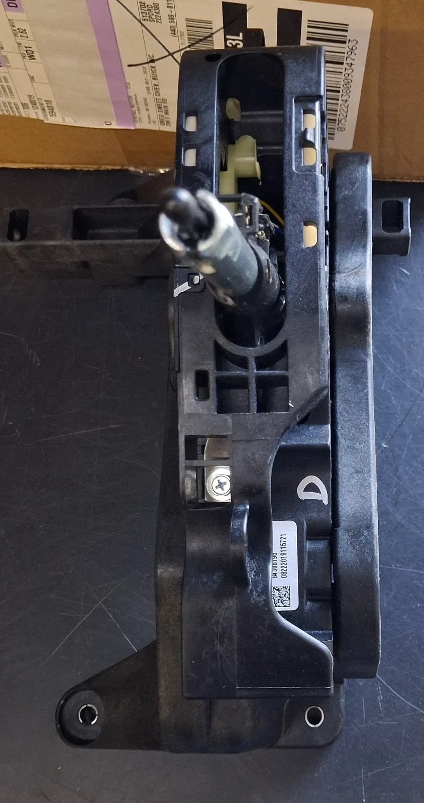 Genuine GM Automatic Transmission shift Control 84308196 new part # 85124396 NOS image 2