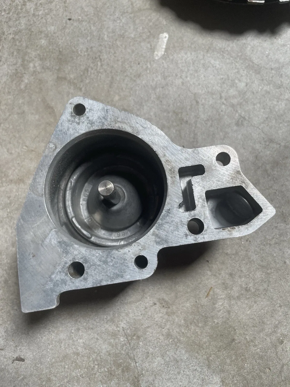 NOS 8632167 LESTER-6 Vacuum Modulator Valve GM Transmission Aluminum Housing image 2