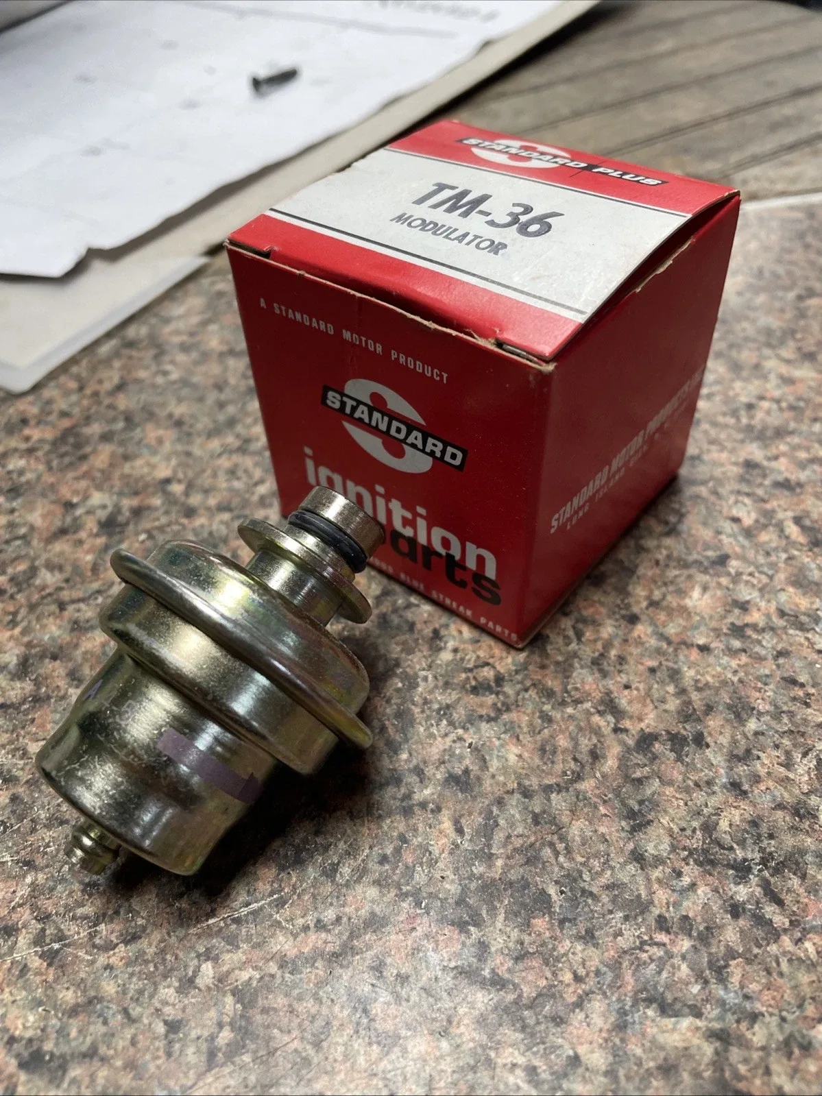 Automatic Transmission, Vacuum Module Ford Lincoln Mercury image 2