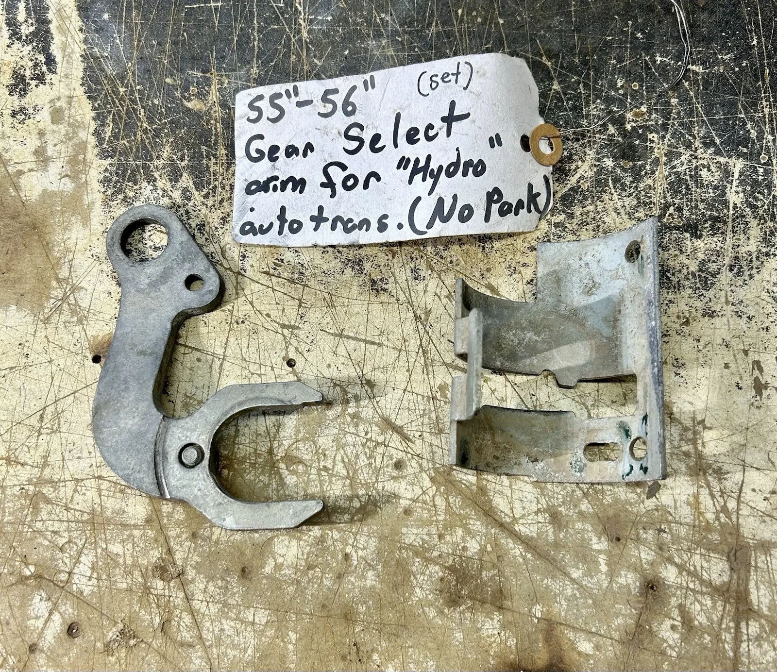 1955 - 1956 PONTIAC “HYDROMATIC” AUTO. TRANS. SHIFT GATE & SHIFT ARM (OEM USED) image 2
