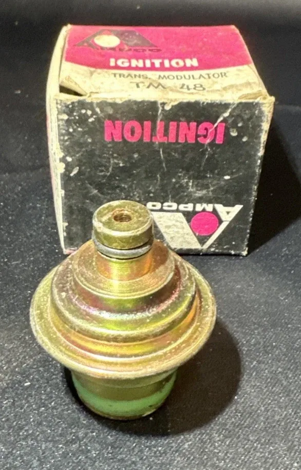 NOS Ampco TM48 Vacuum Modulator Green Stripe Fits 1974-1986 Ford Mustang II Fox