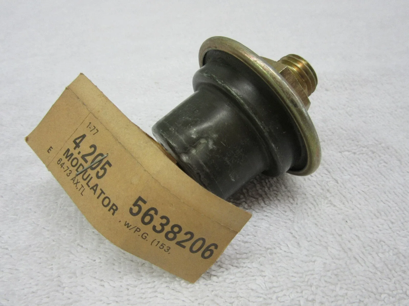 NOS 1964-1969, 1973 Chevelle Vega Chevy II A.T. Vacuum Modulator GM 5638206 image 3