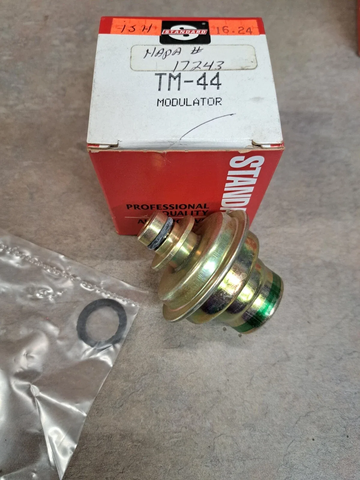 Lot of 3 Transmission Vacuum Modulators Standard Brand TM-41 TM-44 TM-36 image 4