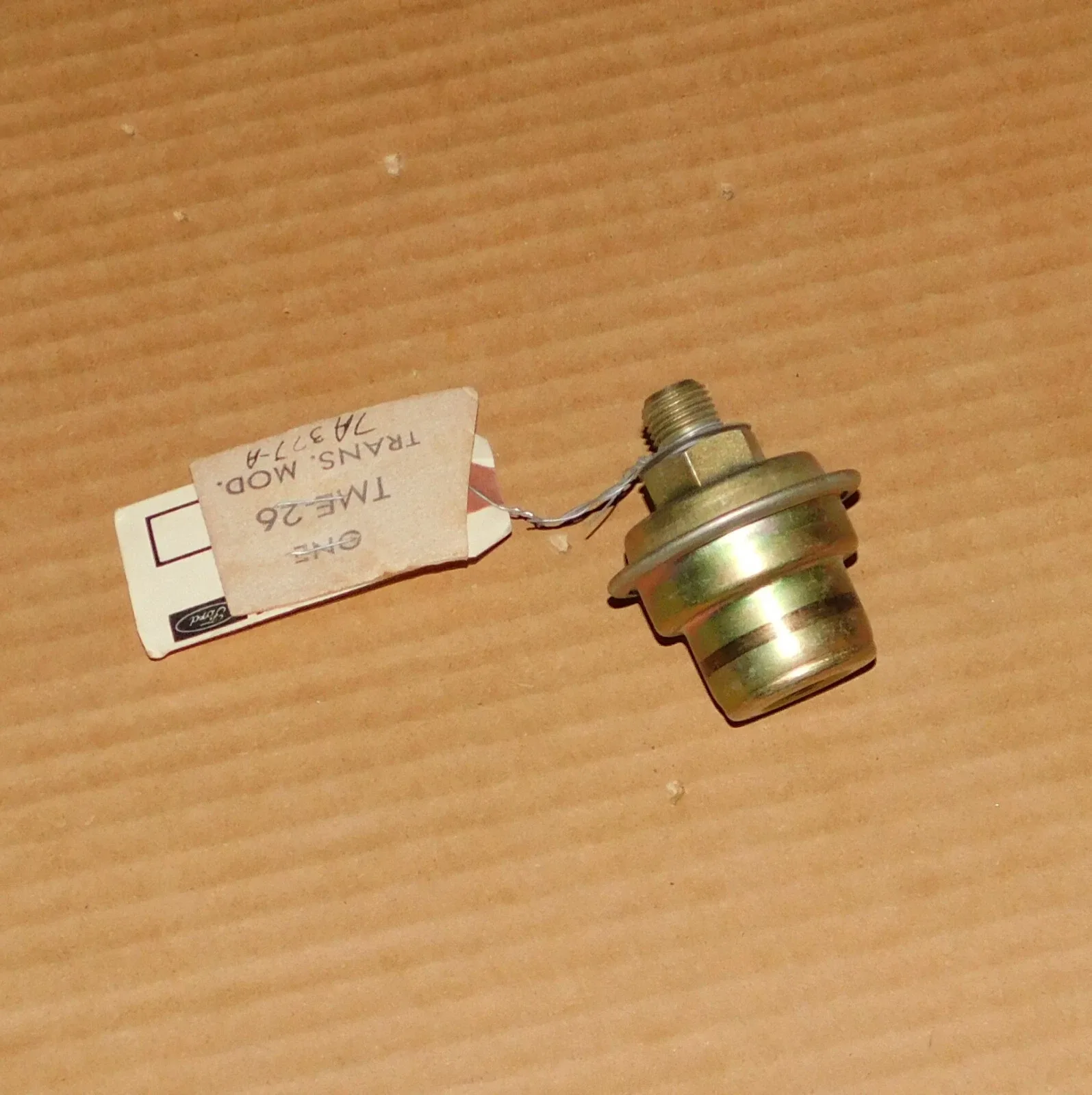 1961-72 (?) Ford Motorcraft Automatic Transmission Vacuum Modulator image 2