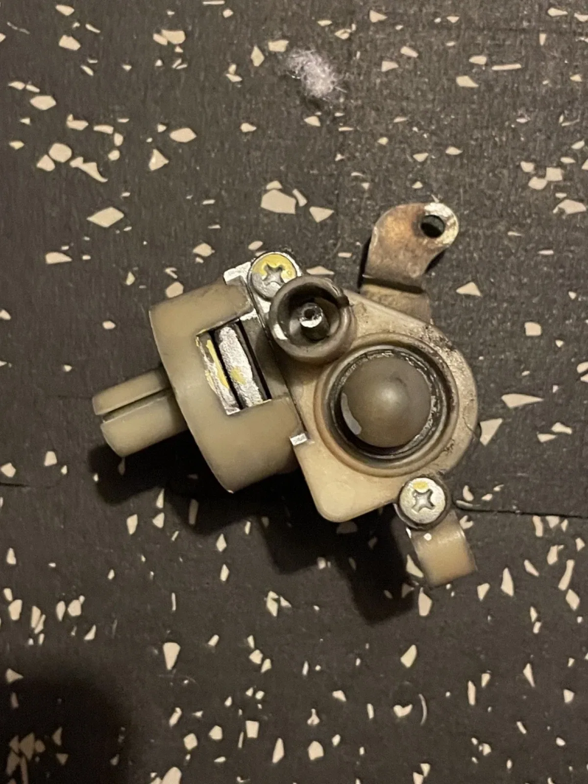123 300D 300TD 300SD 300SDL Vacuum Regulating Transmission Valve 1230700046 OEM image 2