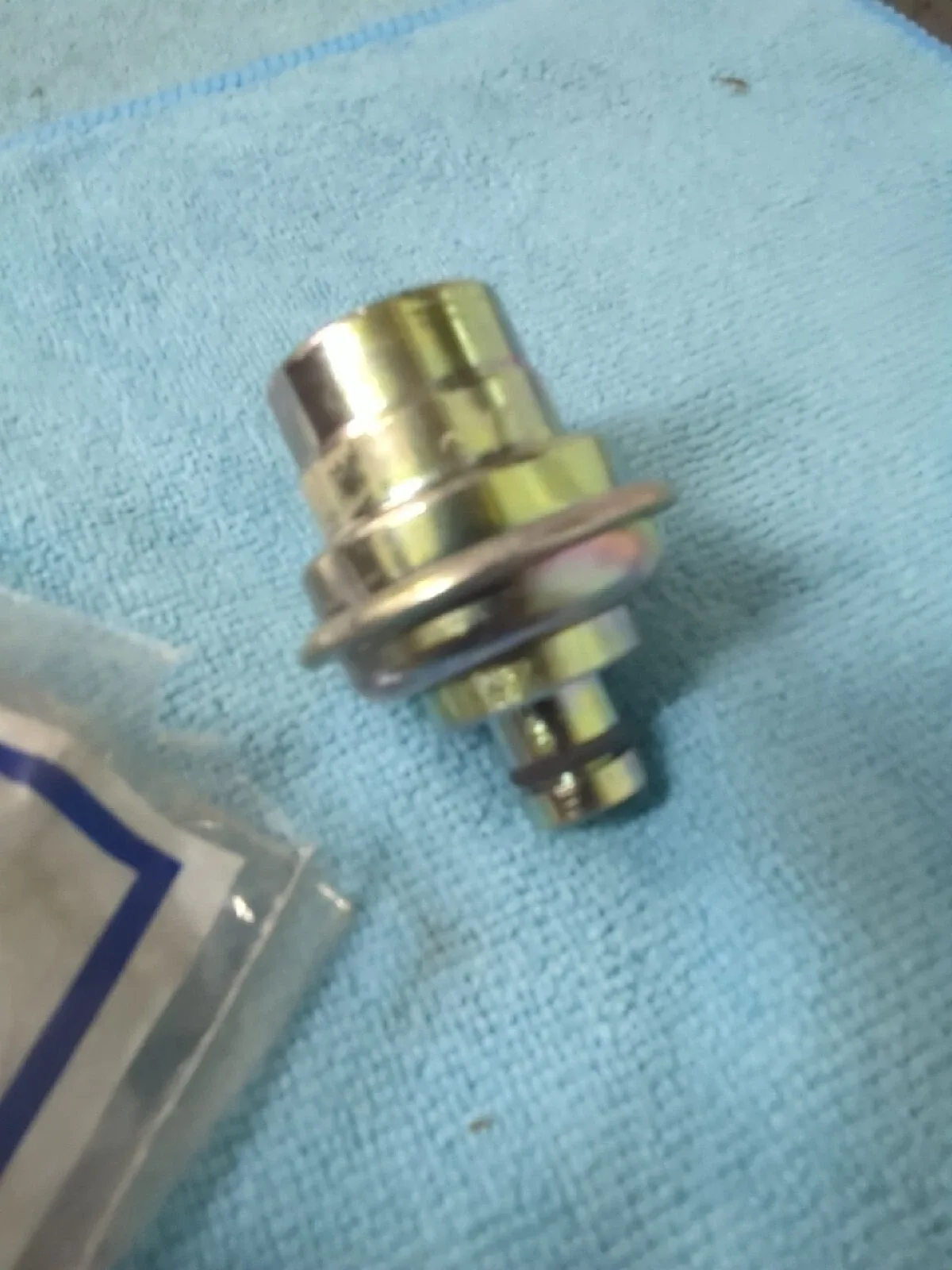 NOS Ford C4 C5 Adjustable Vacuum Modulator 26830F Push In 82+ White Stripe image 2