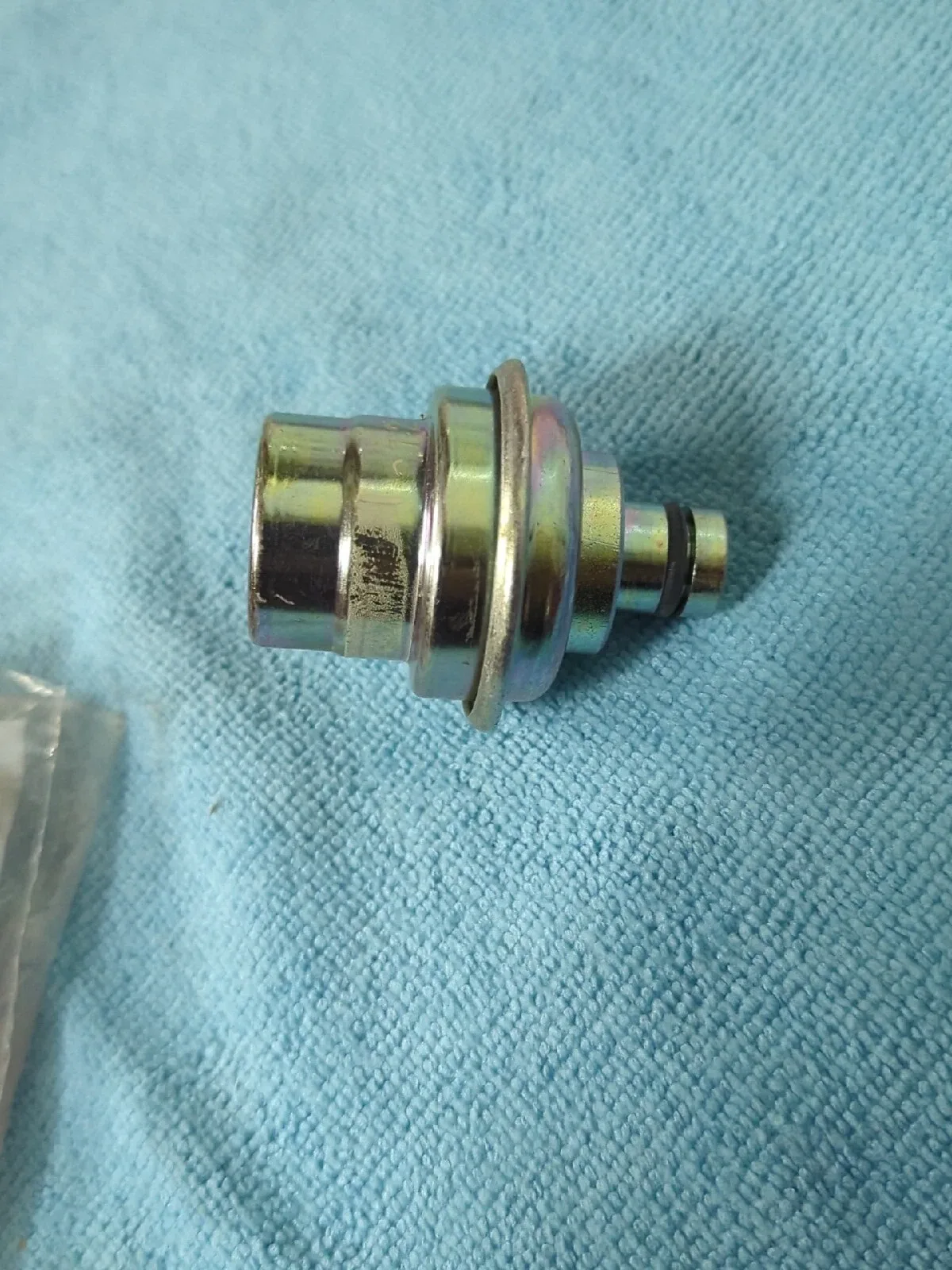 NOS Ford C4 C5 Adjustable Vacuum Modulator 26830F Push In 82+ White Stripe image 4