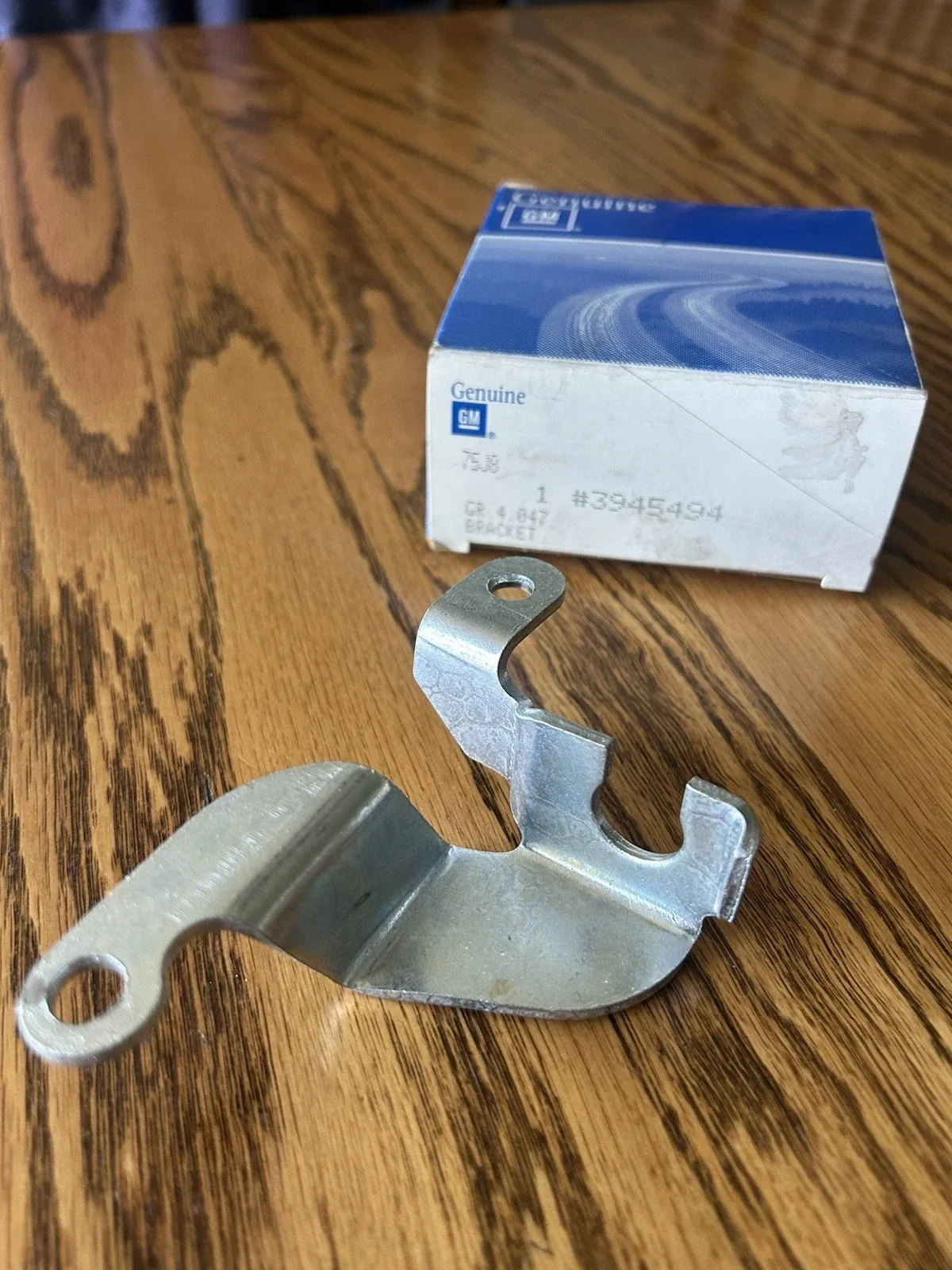 GM Turbo 400 1969-72 Chevy Camaro Control Cable Bracket NOS P/N 3945494 image 3