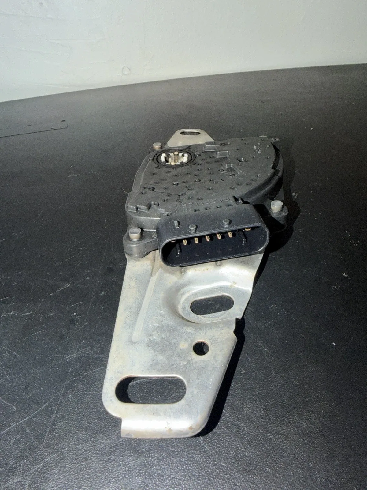 03-09 4l60e Chev Silverado/GMC Sierra TRANSMISSION PARK NEUTRAL SAFETY SWITCH image 2