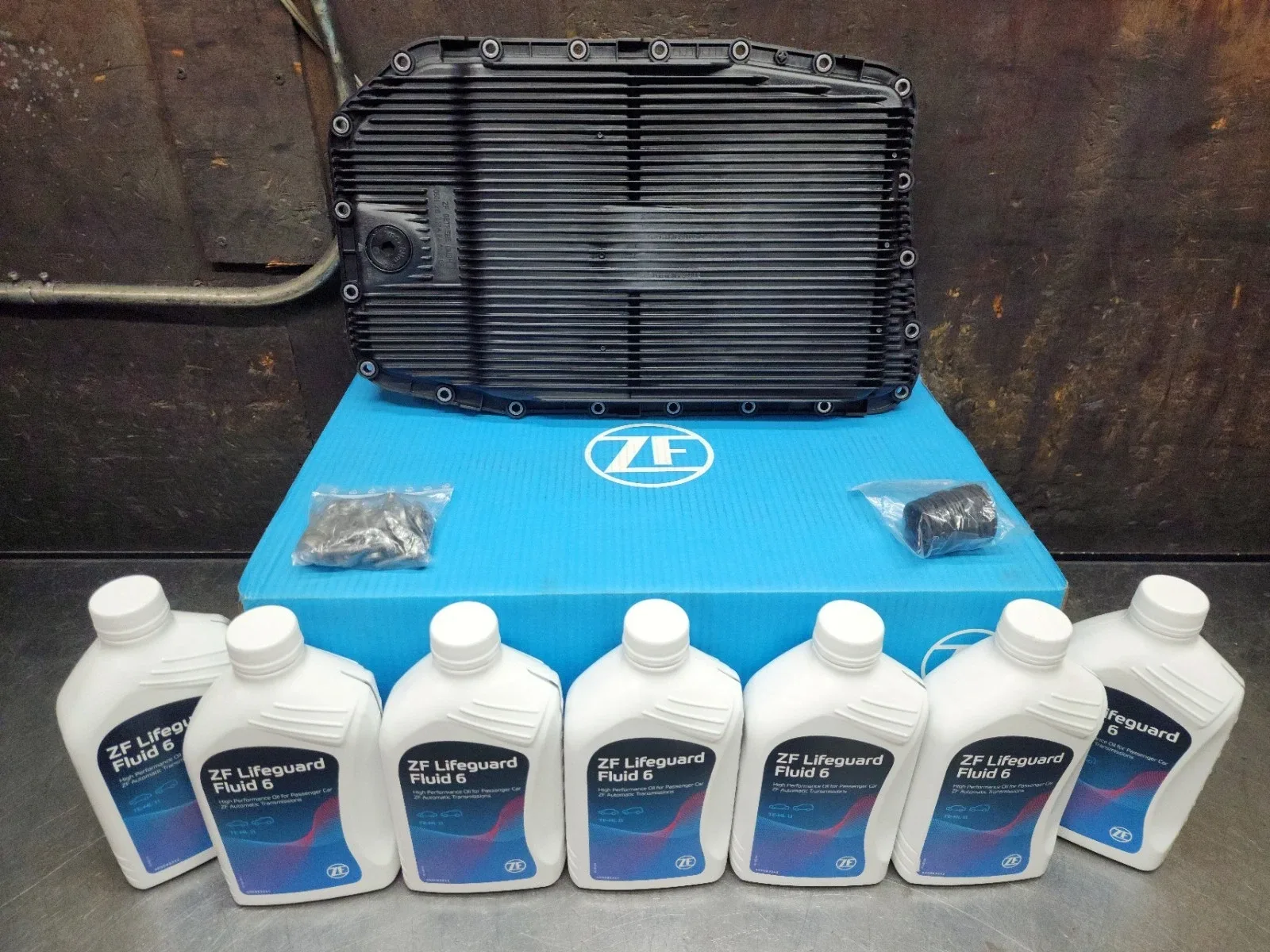 ZF6HP26 ZF6HP28 ZF6HP32 TRANSMISSION OIL CHANGE KIT 21 HOLES PAN 1068.298.062