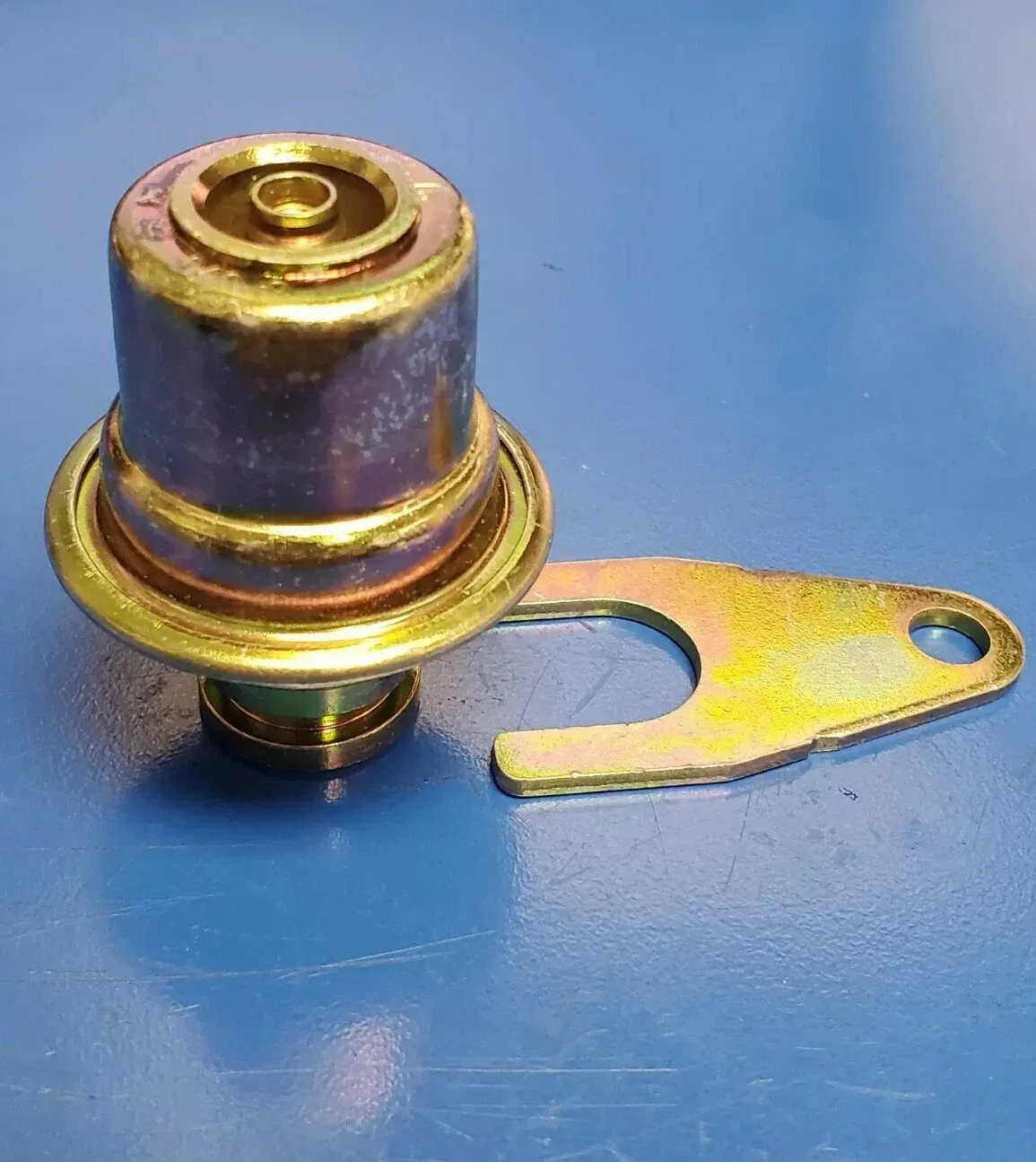 .  N4AEL Vacuum Modulator with Bracket PUSH-IN 1984-ON for Nissan image 4