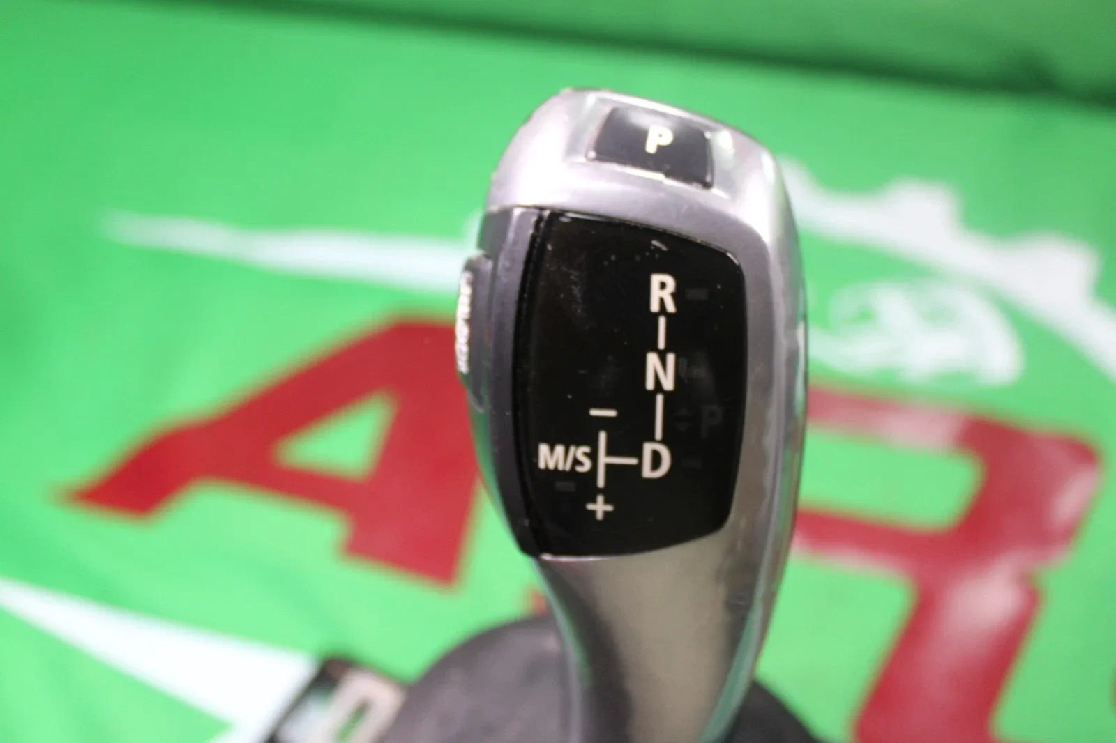 BMW M5 E60 E61 E63 E64 528i 535i 550i Shifter Assembly Gear Selector Lever Knob image 2
