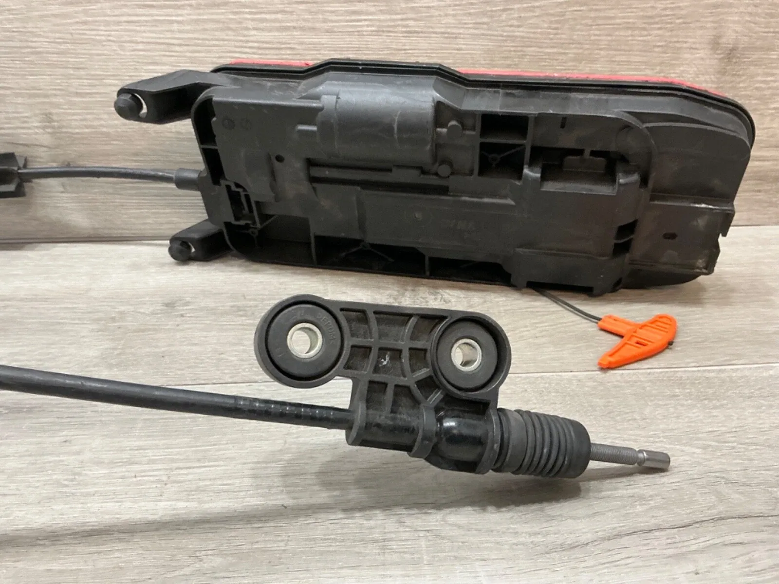 VW selector mechanism automatic shift lever OEM 3QF713033G image 3