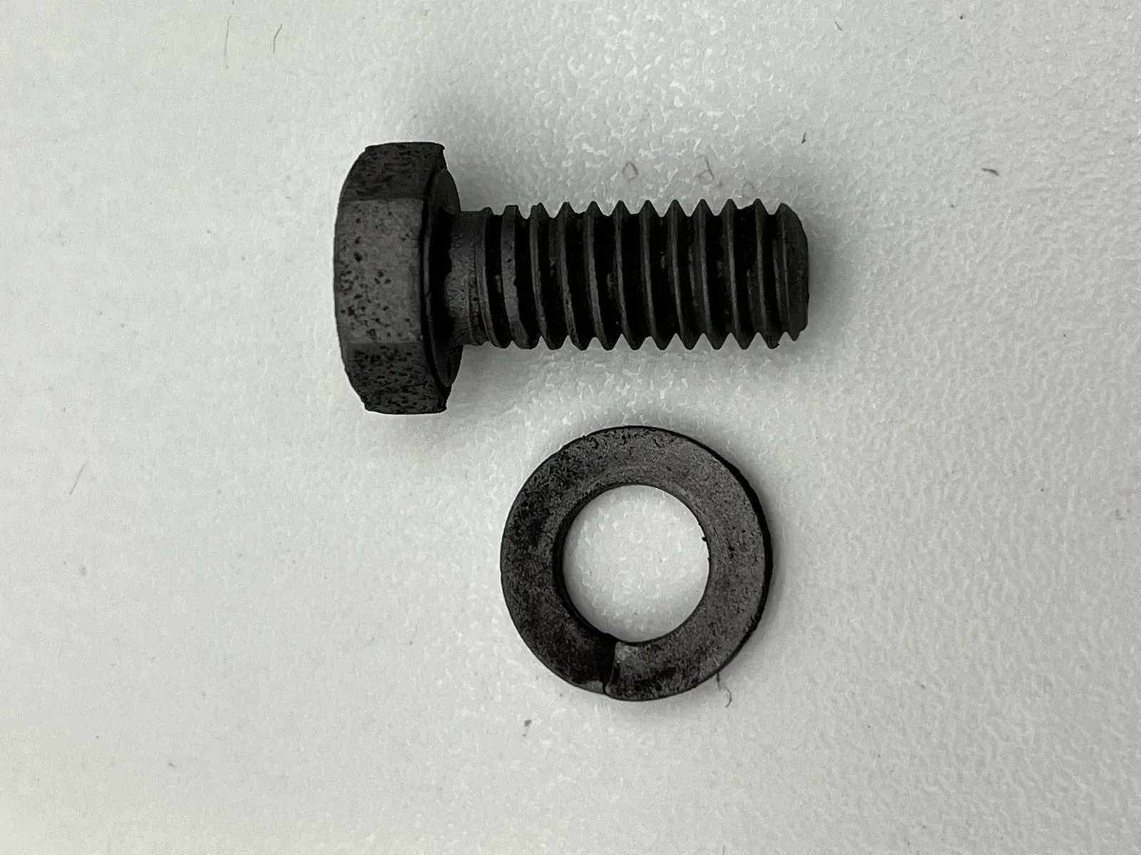 Turbo 400 T400  Transmission Vacuum Modulator Bracket with Bolt image 2