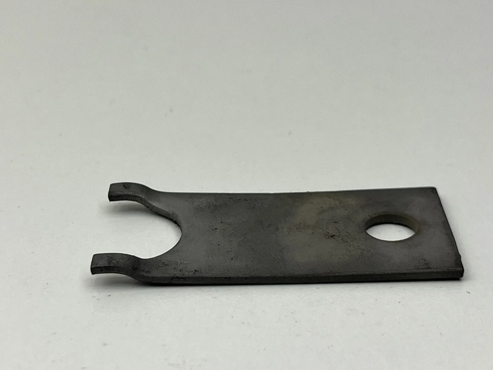 Turbo 400 T400  Transmission Vacuum Modulator Bracket with Bolt image 4