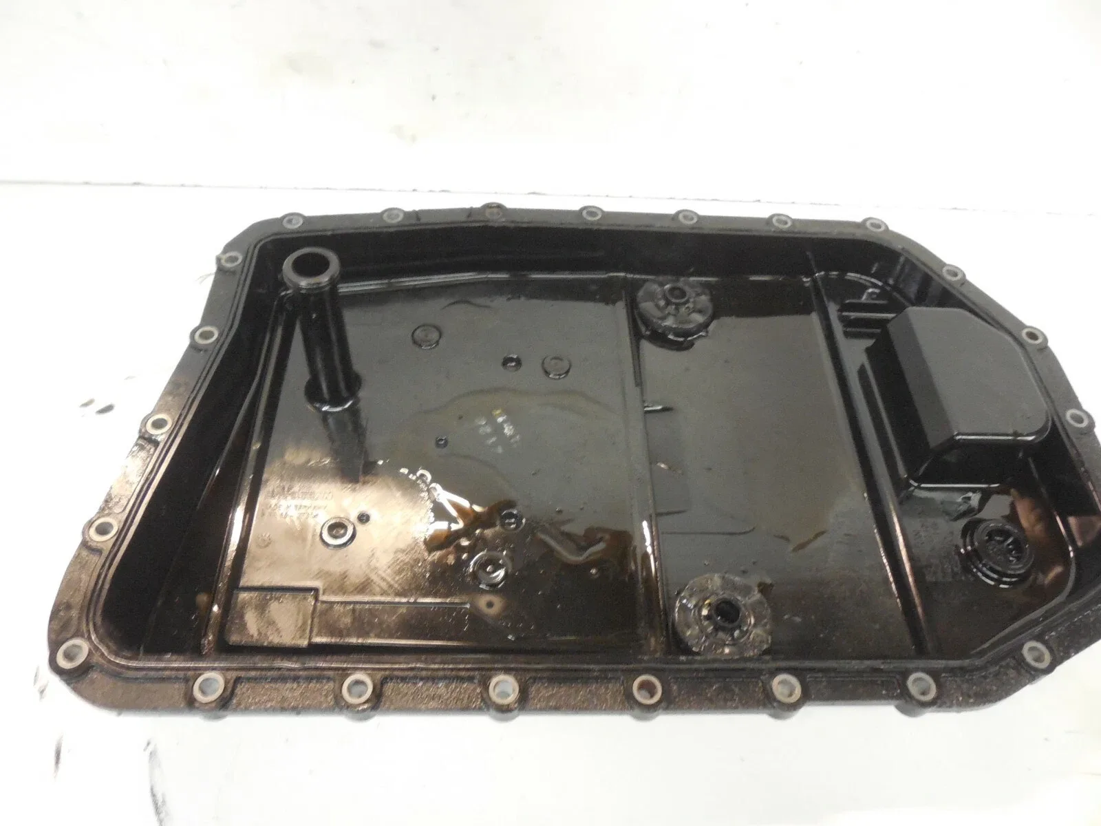 BMW 335 535 528 Jaguar ZF 6HP19 6HP21 Transmission Oil Pan 0501215790 image 2