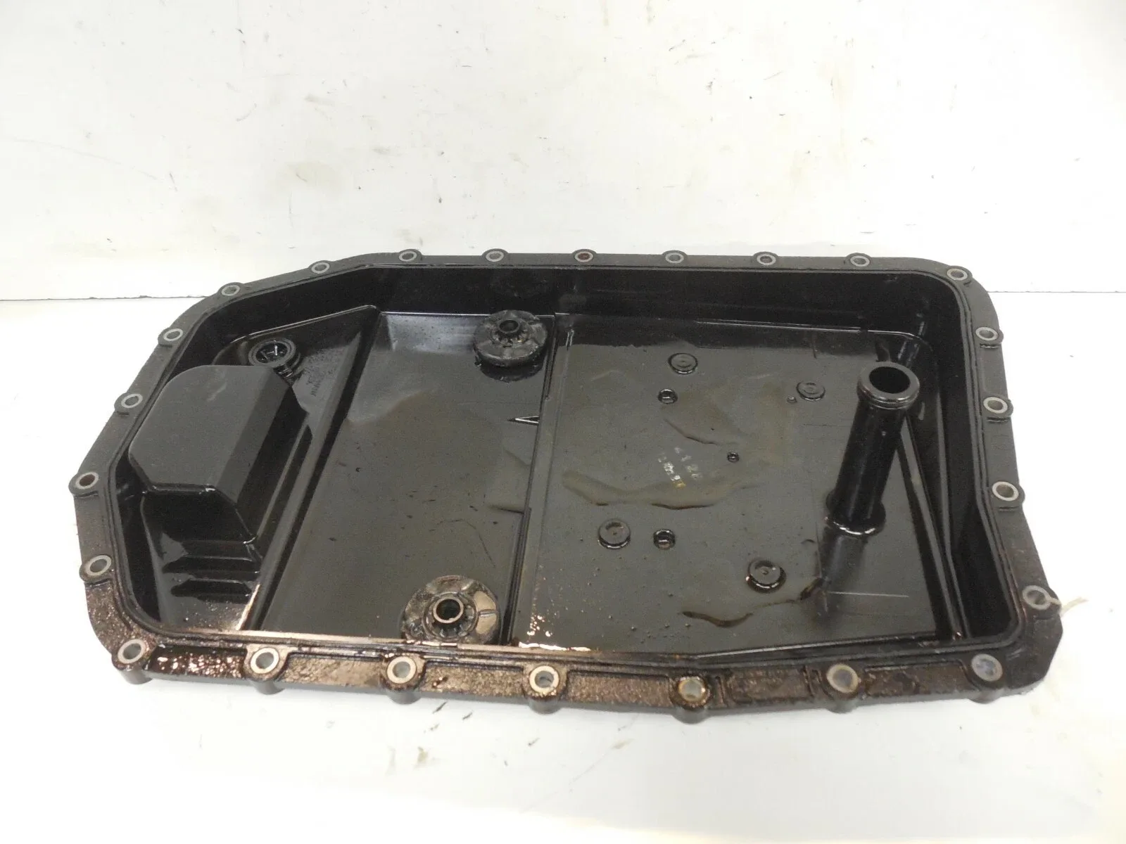 BMW 335 535 528 Jaguar ZF 6HP19 6HP21 Transmission Oil Pan 0501215790