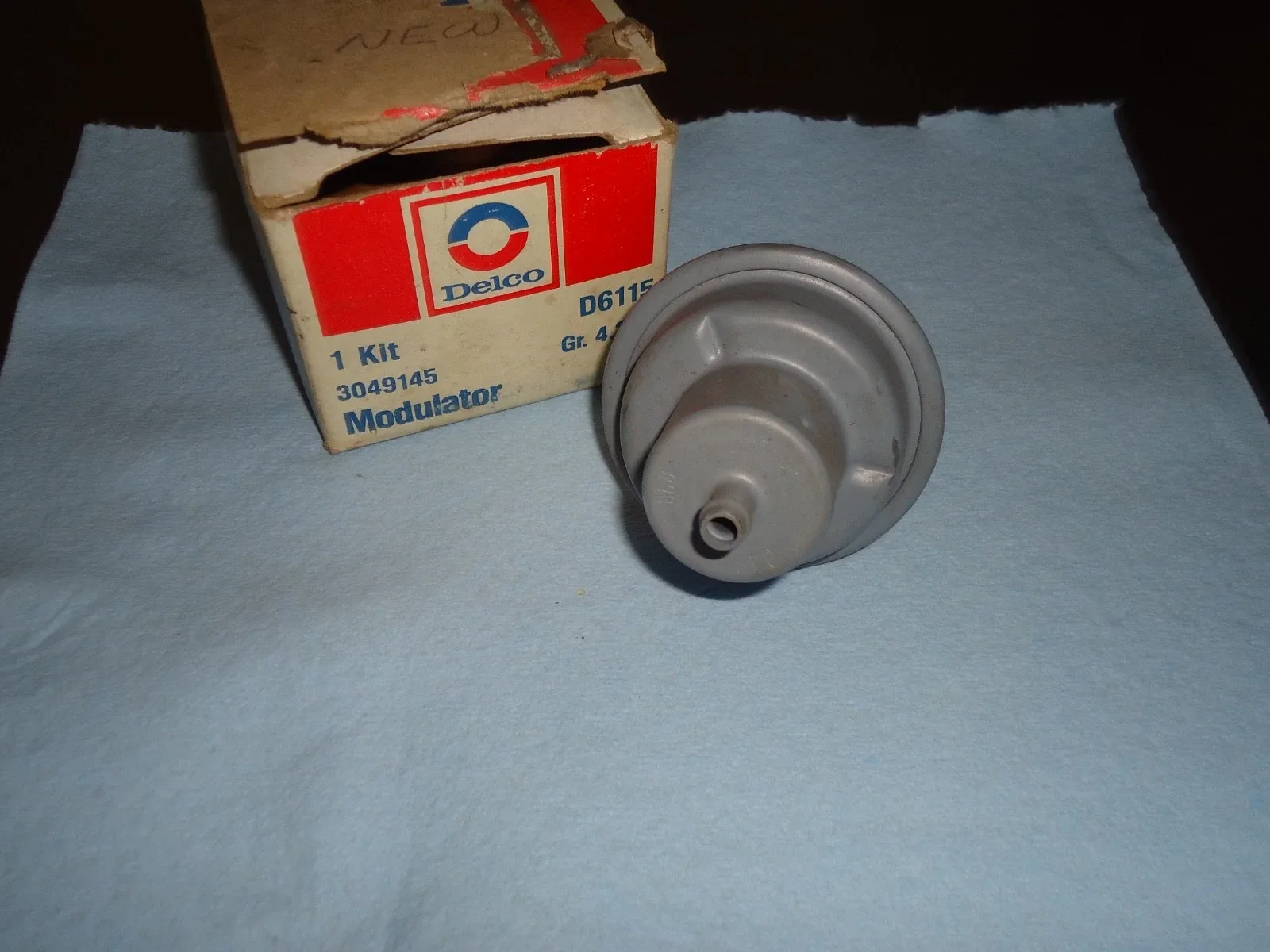 New NOS Delco GM Transmission Vacuum Modulator 3049145 TH400 Camaro Chevelle