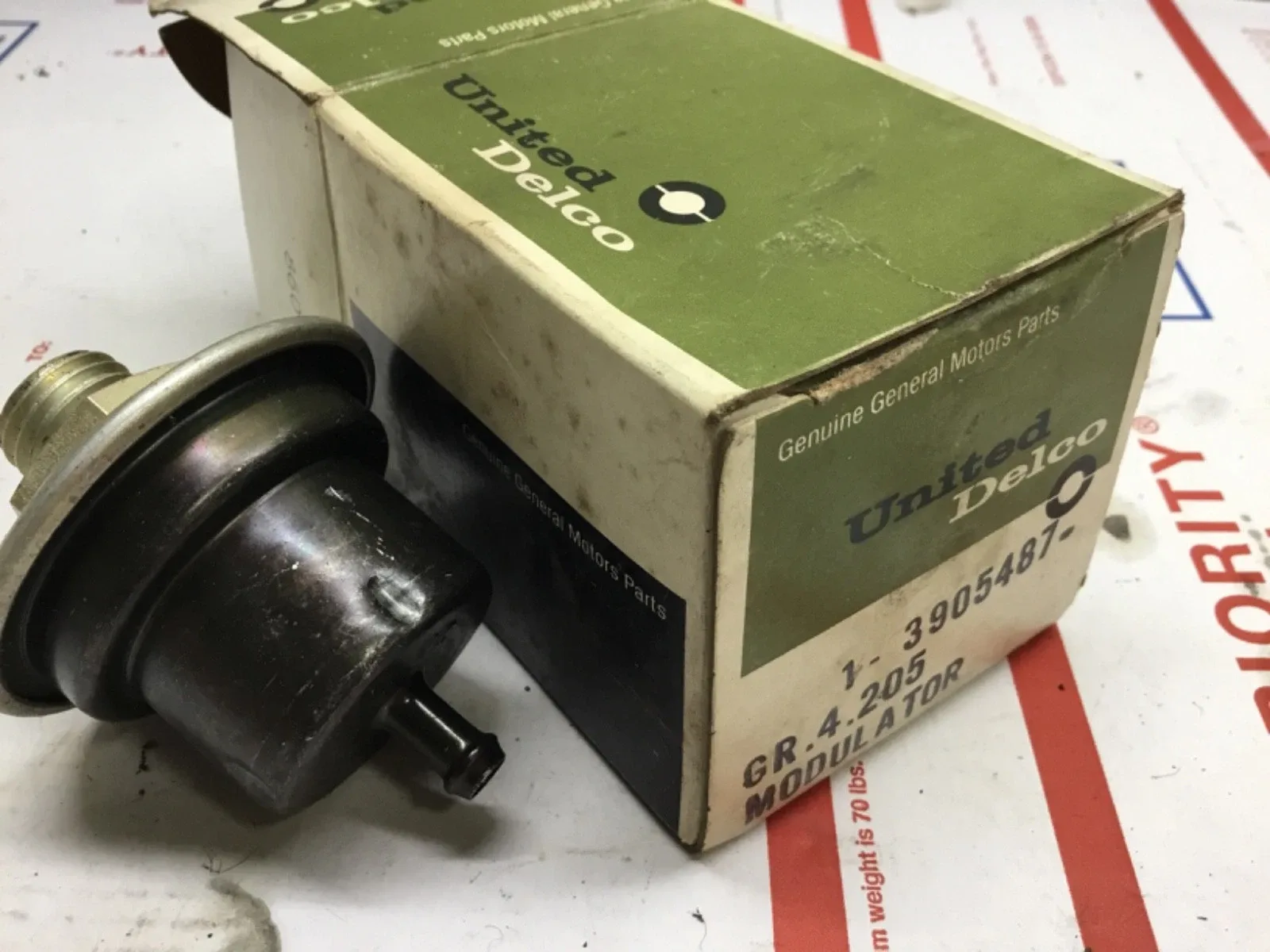 Powerglide Vacuum Modulator NOS GM 3905487 corvette impala 57 Chevy Camaro cheve image 2