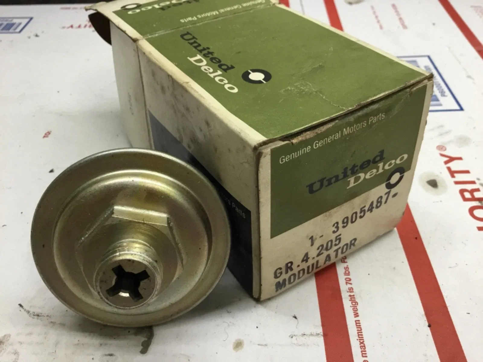 Powerglide Vacuum Modulator NOS GM 3905487 corvette impala 57 Chevy Camaro cheve