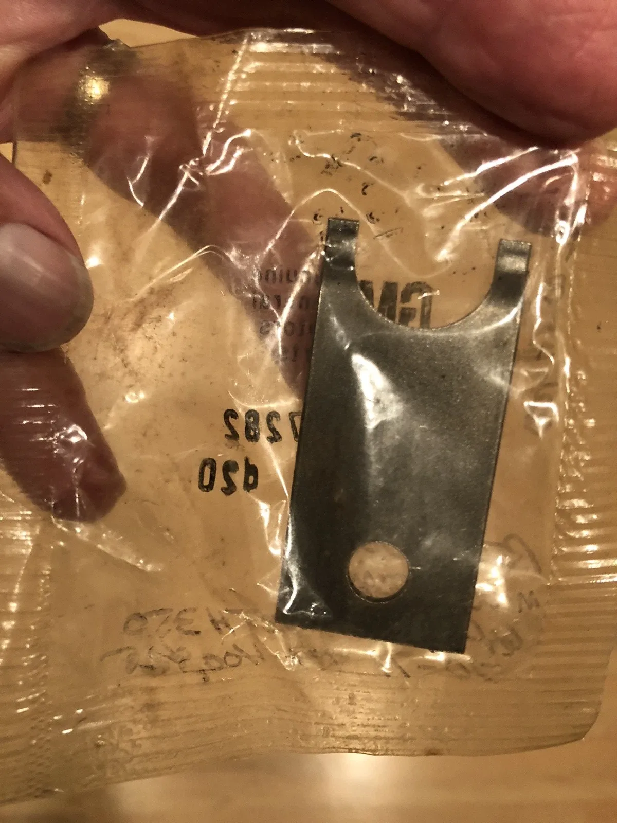 NOS Olds 1964-72** Trans. Vacuum Modulator Retainer-1357282 SEE more GM Usages** image 4