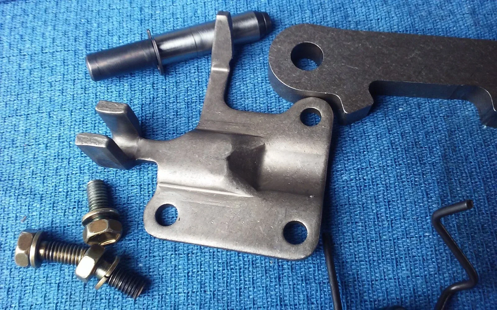 OEM A650E Parking Park Lock Pawl Shaft Spring Rod Bracket Aisin Bolts Assembly image 3