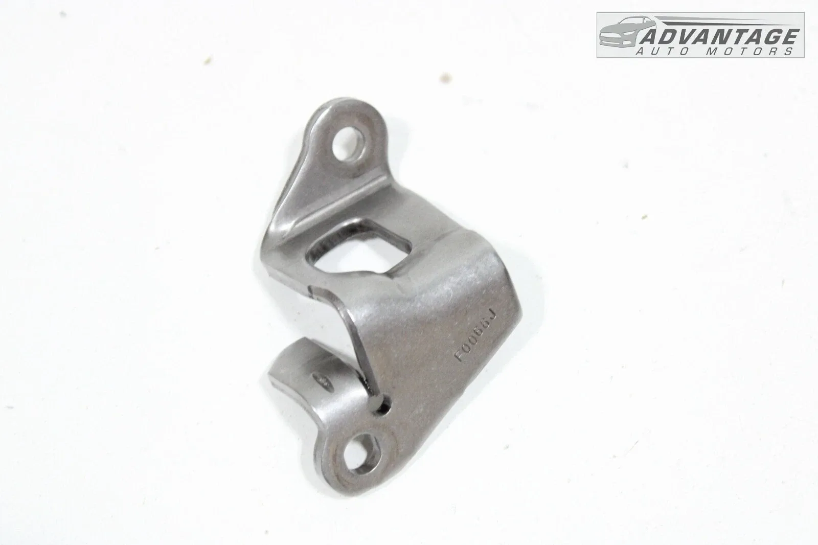 16-18 CHEVY CAMARO RWD AUTOMATIC TRANSMISSION PARKING PAWL RETAINER BRACKET OEM image 3