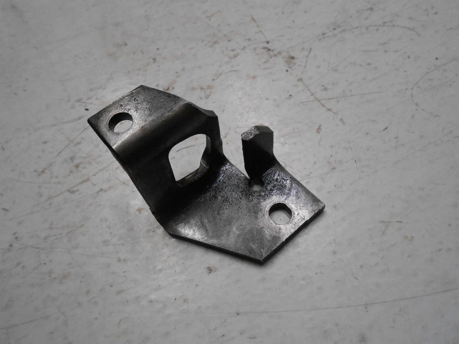 2008 Chevrolet Silverado 1500 Transmission Shifting Linkage Rod Bracket