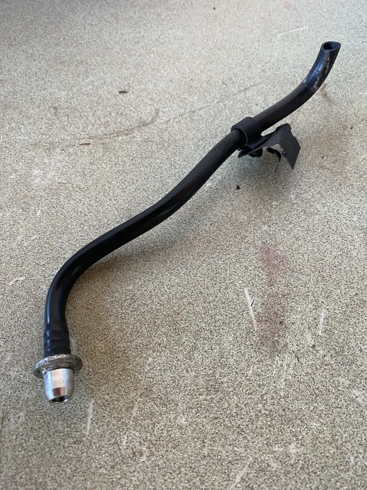 02-08 MINI COOPER BASE/R50/R52/CVT TRANSMISSION OEM VENT TUBE