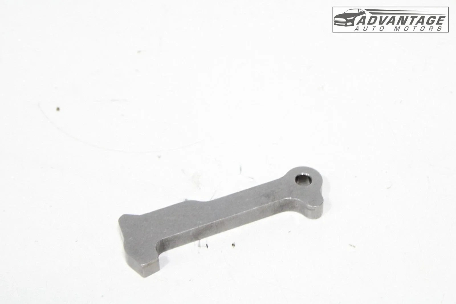 2019-2021 CHEVROLET BLAZER AUTOMATIC TRANSMISSION PARKING PAWL BRACKET OEM image 3