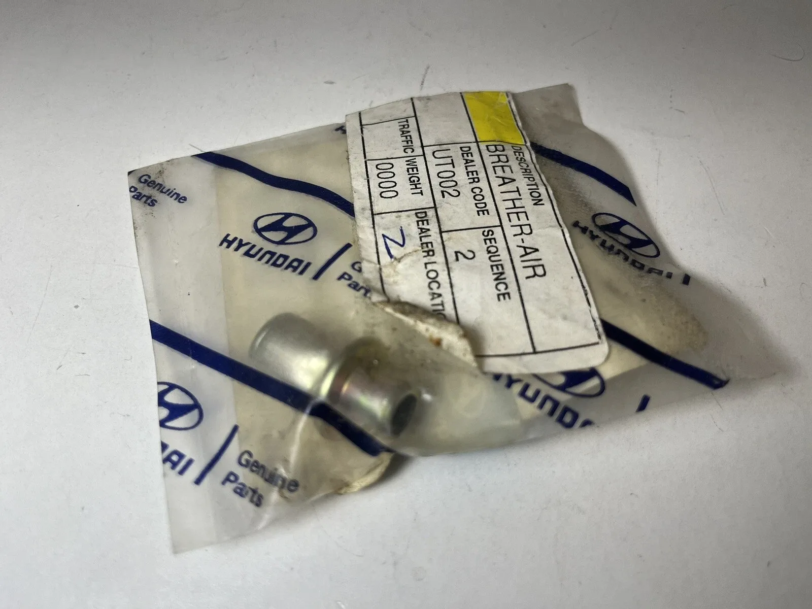 Genuine OEM Hyundai 47349-39000 AutoTrans Air Breather 2000-2006 Santa Fe NOS image 4
