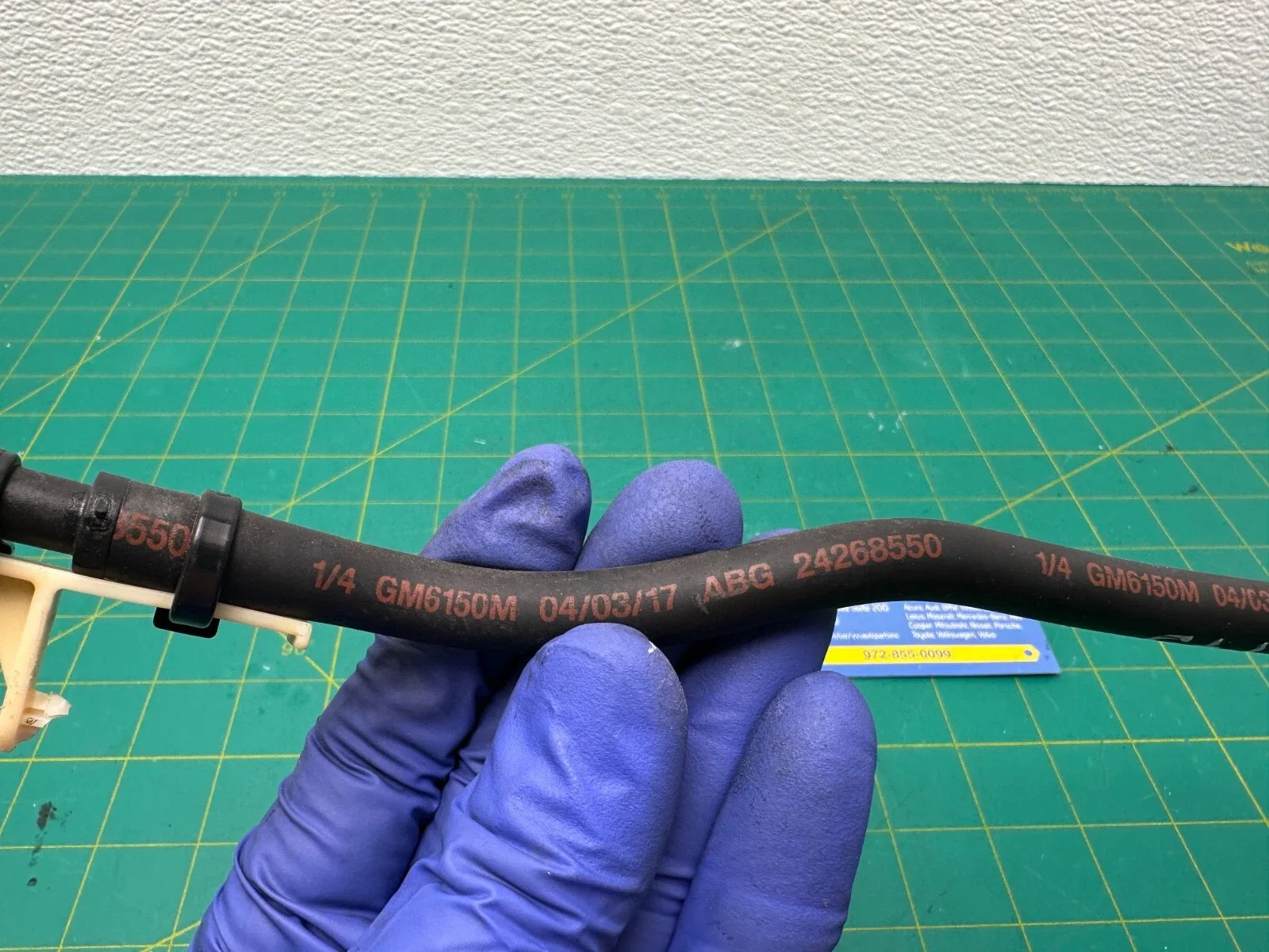 17-19 Cadillac XT5 AUTOMATIC TRANSMISSION VENT HOSE OEM image 4
