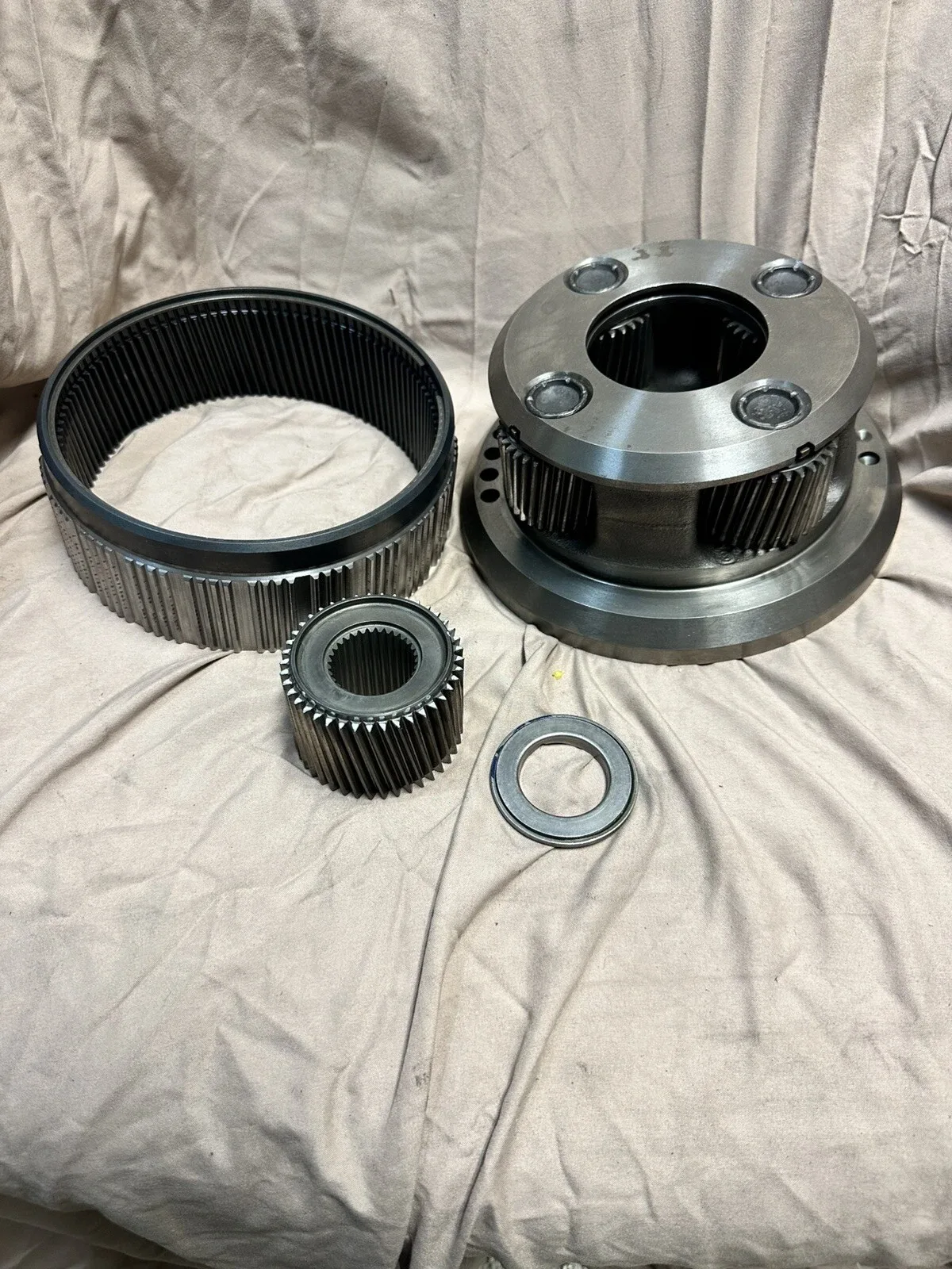 ALLISON 1000 2000 2400 P3 PLANET SET W/OUT PARKING PAWL 29539547 , SUN GEAR 41 T image 3