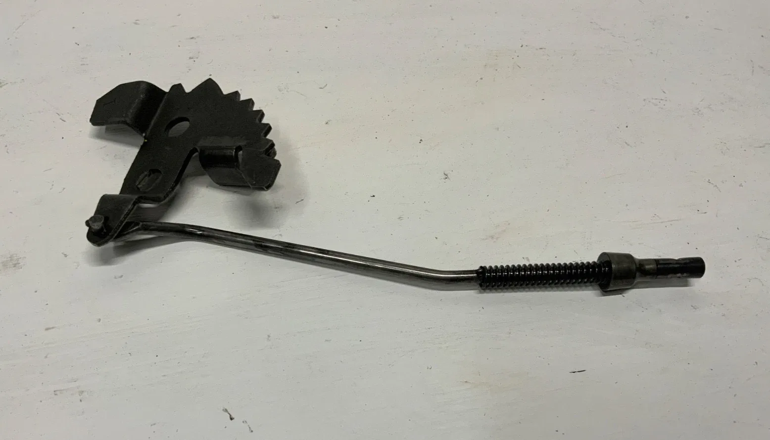 1987-1992 700R4 AUTO TRANSMISSION PARKING PAWL ROD AND DETENT LEVER ASSEMBLY image 2