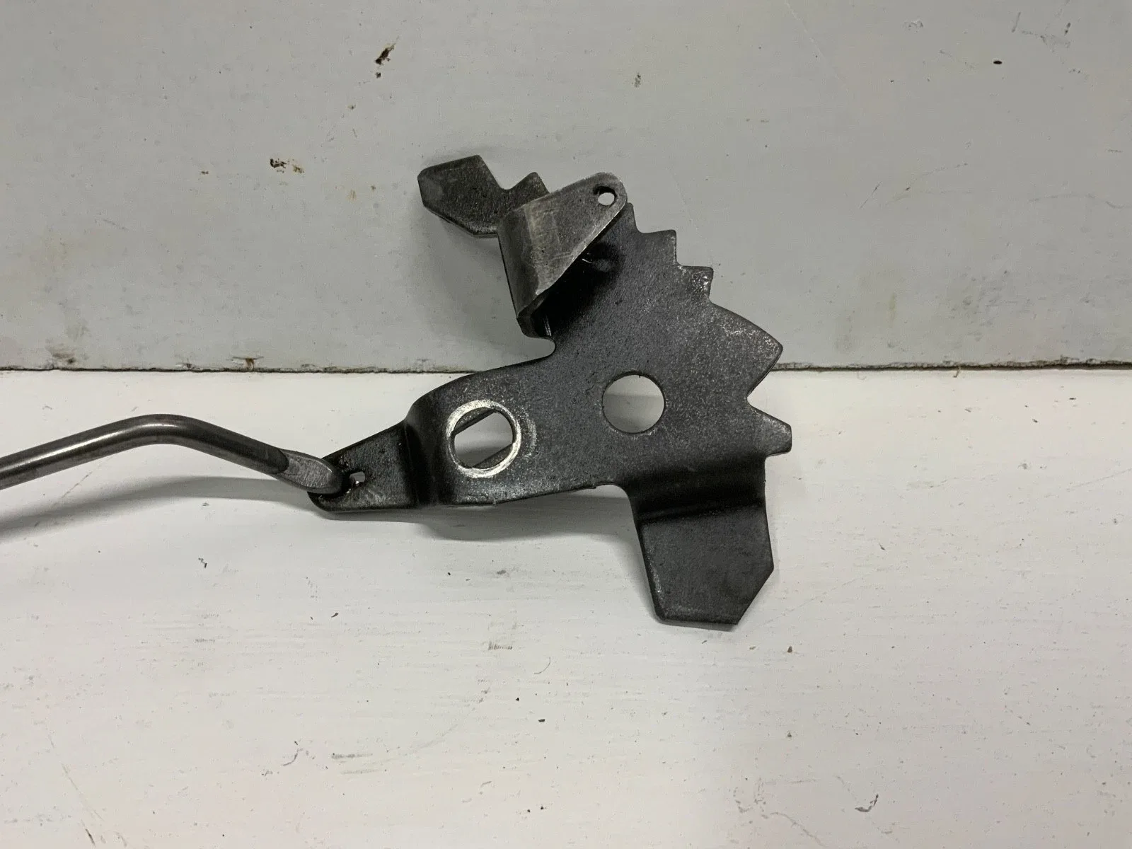 1987-1992 700R4 AUTO TRANSMISSION PARKING PAWL ROD AND DETENT LEVER ASSEMBLY image 4