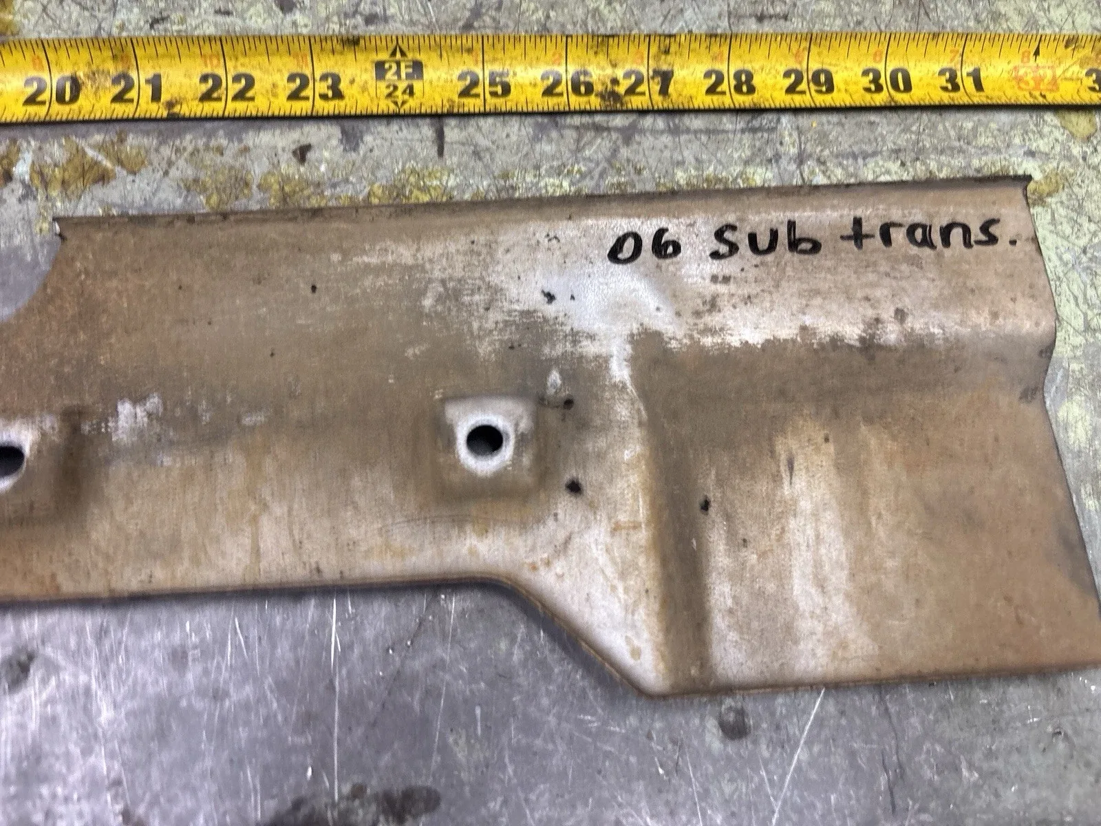 03-06 Gm truck Transmission Heat Shield image 4