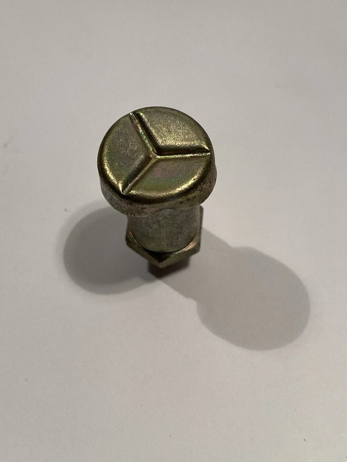 NOS Mercedes W109 W110 W111 W113 AUTO TRANSMISSION REPAIR BREATHER VENT SCREW