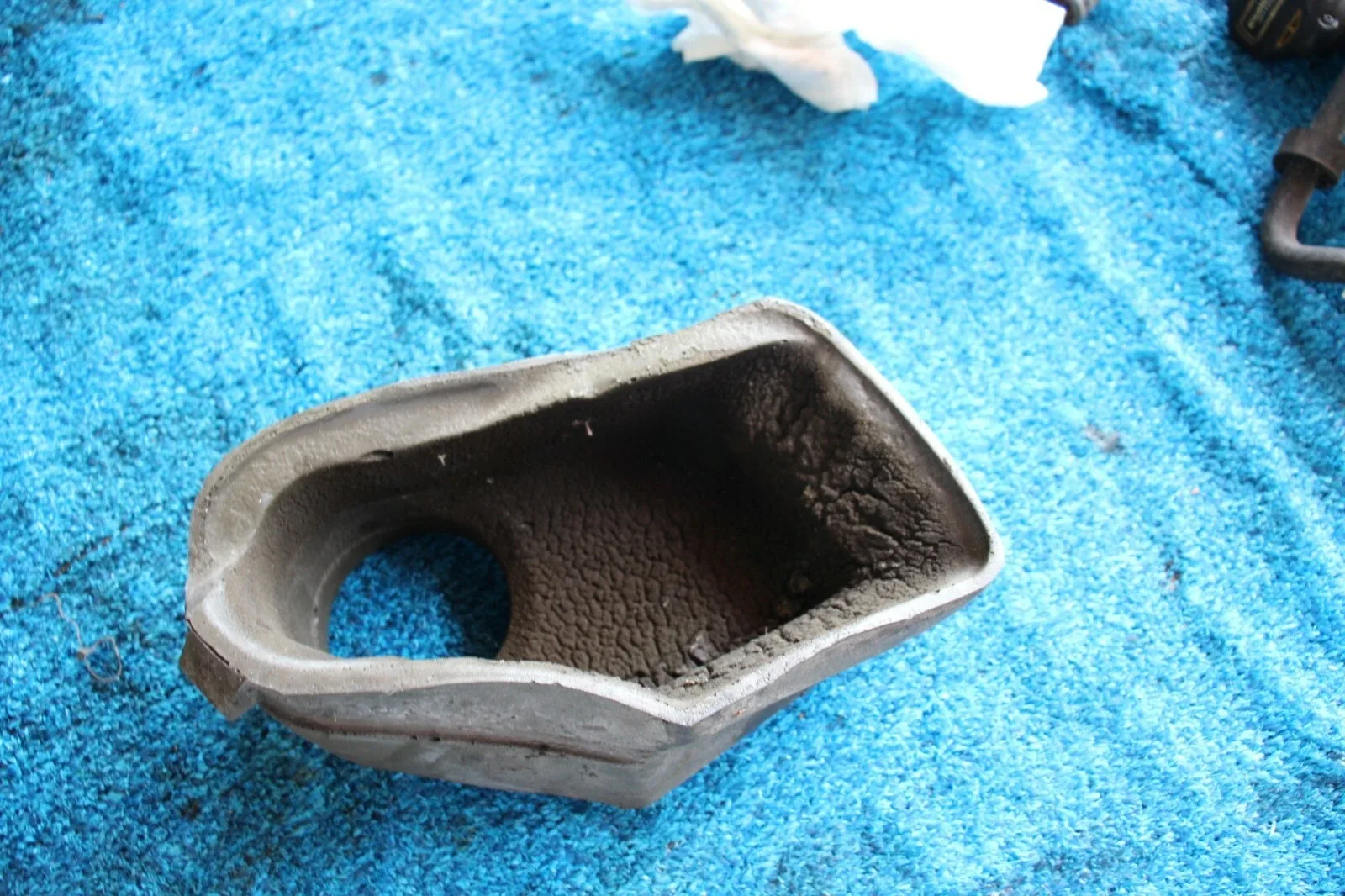 VW RIALTA EUROVAN VISTA FENDER VENT FOAM 97 99 01 02 03 image 2