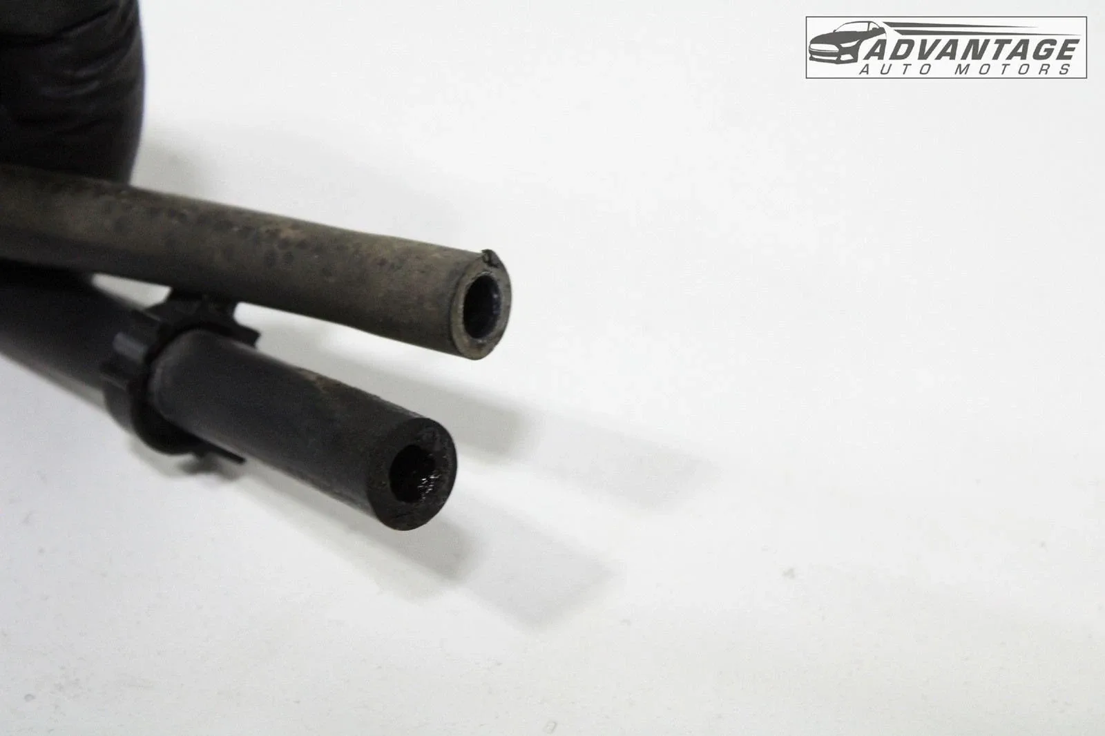 2006-2010 HUMMER H3 4WD AUTOMATIC TRANSMISSION VENT HOSE PIPE LINE 15913557 OEM image 4