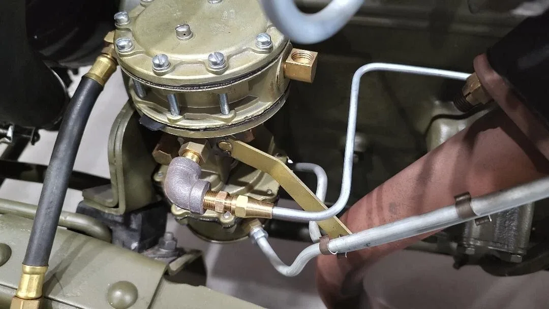 M38 G740 Complete Late Model Fuel Pump to Transfer Case Pressure Line Set. image 2