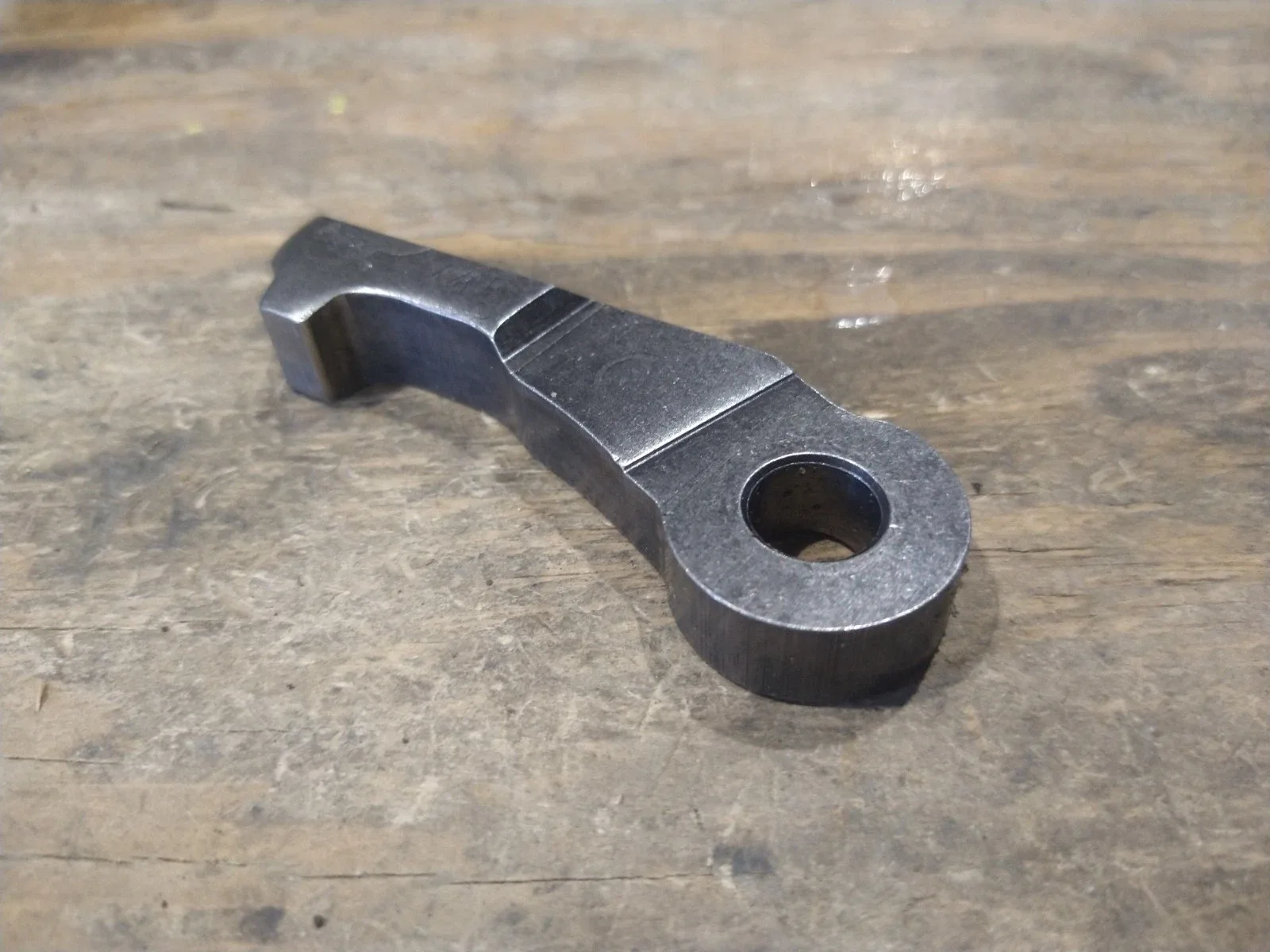 19125963 GM Automatic Transmission Parking Pawl image 4