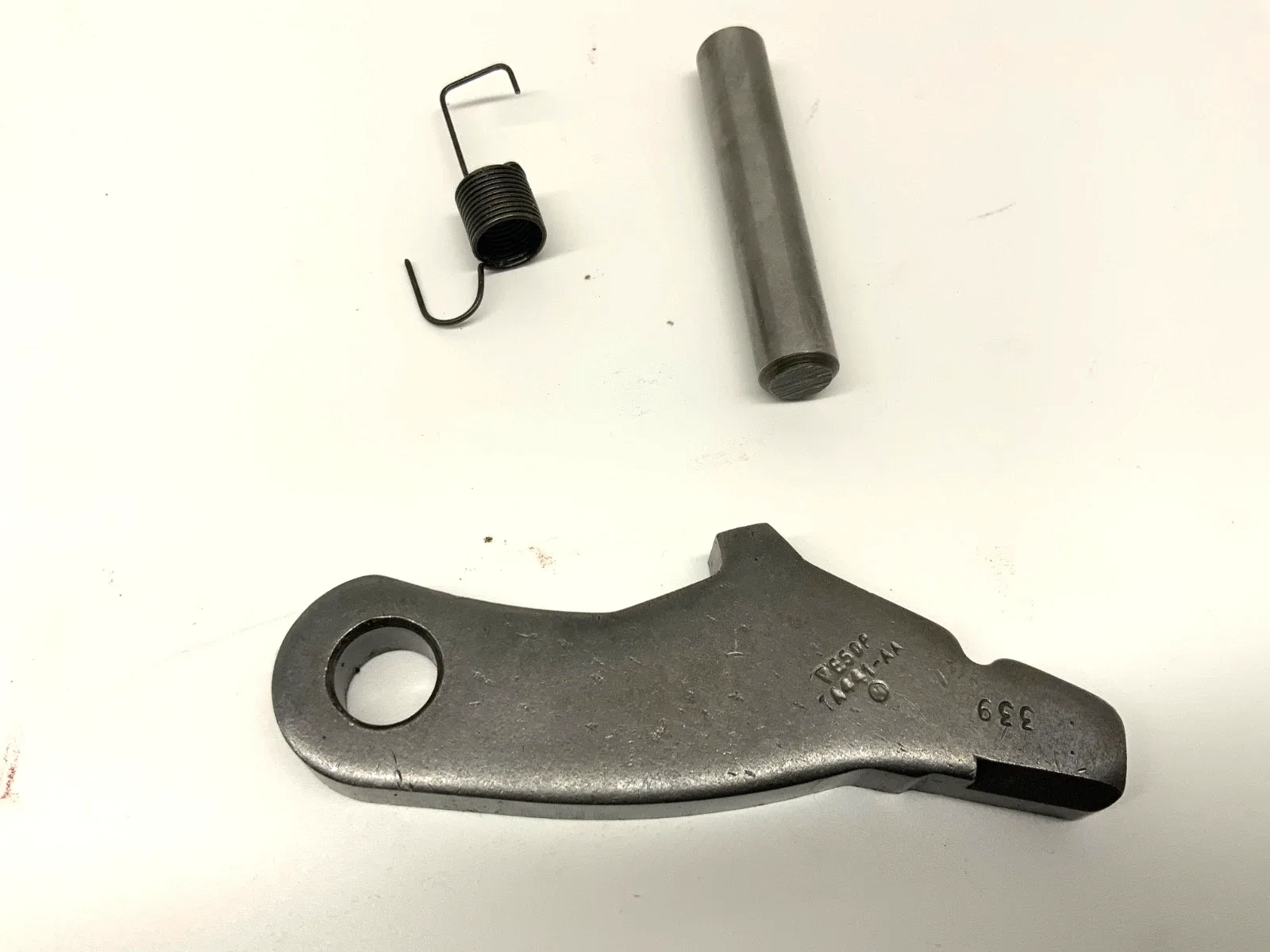 1980 AND UP FORD AOD/AODE TRANS PARTS PARKING PAWL ASSEMBLY E5DP-7A441-AA image 2