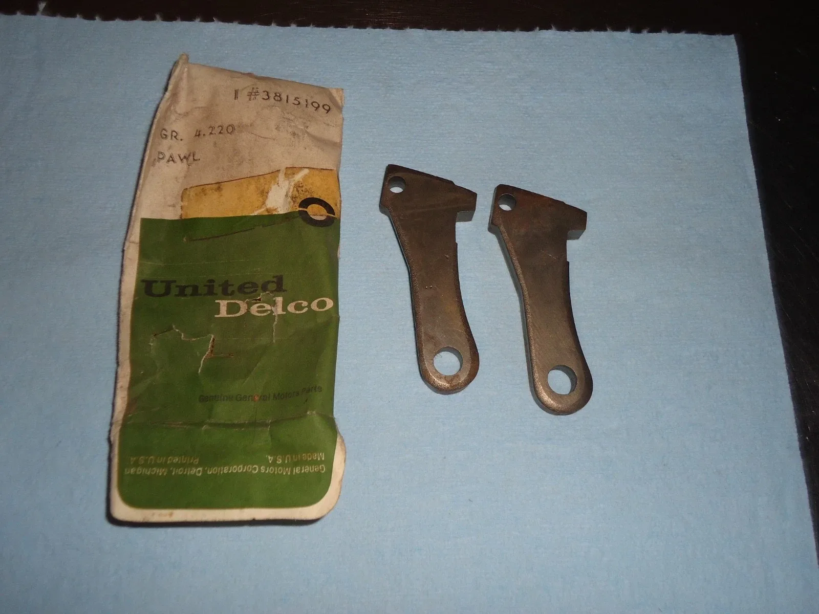 2) New NOS GM Delco Transmission Parking Lock Pawl 3815199 Powerglide Chevrolet