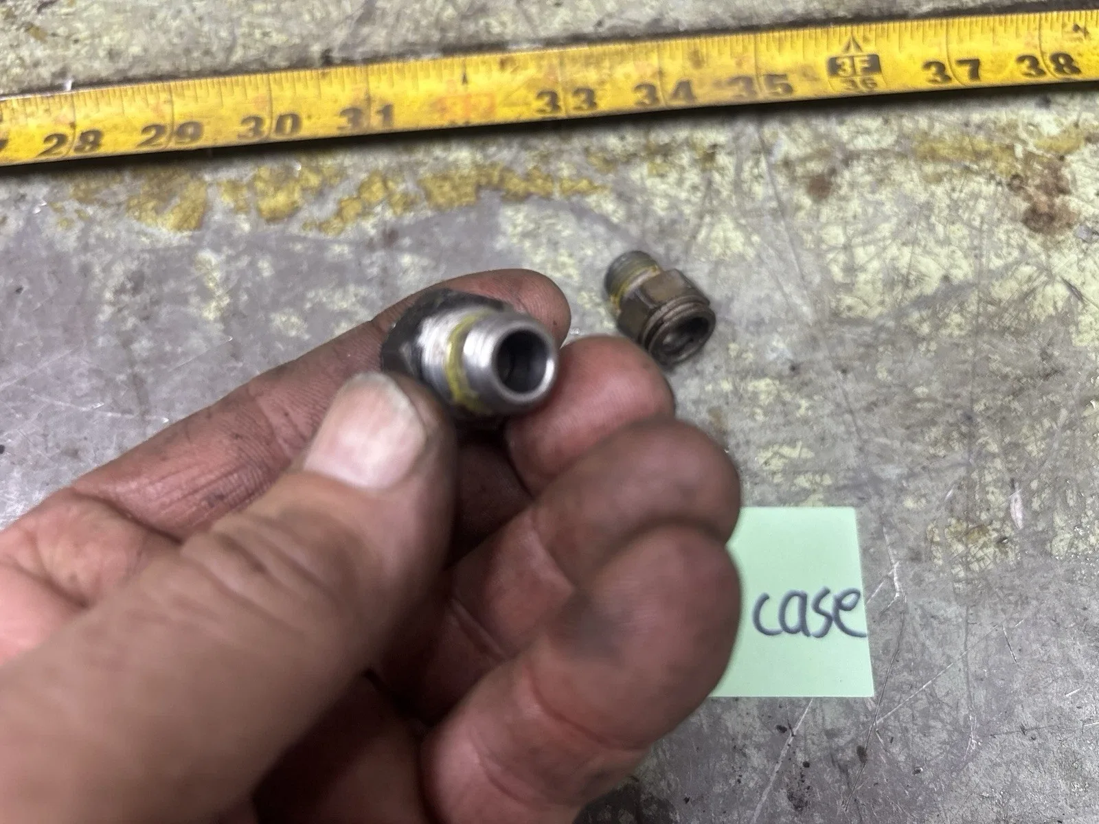 03-06 GM Truck Line Connectors To Transmission Case Set Of 2 image 4