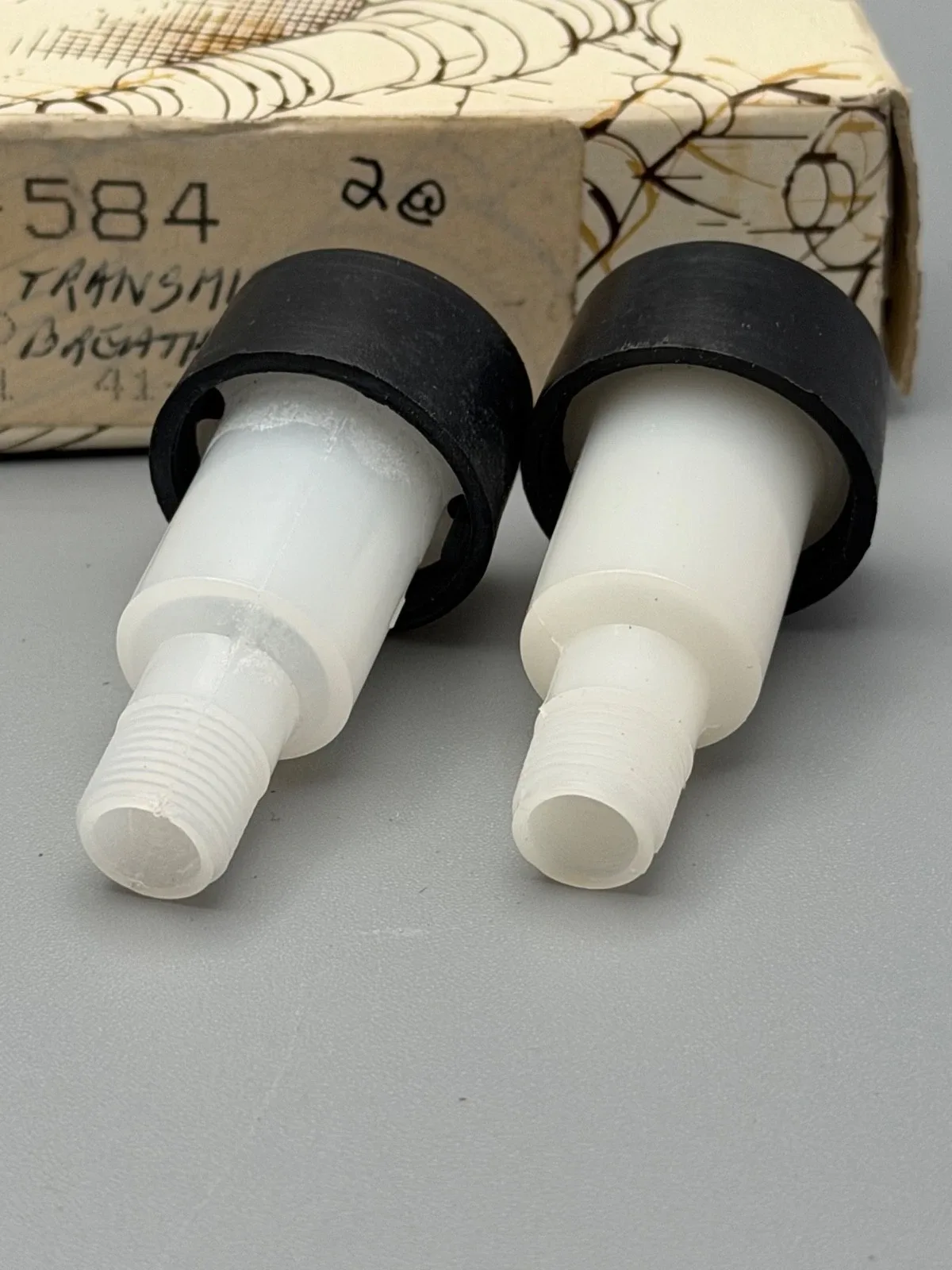 Pair of NOS OEM BMC MGB Midget Gearbox Transmission Breather Vent Valve 21H6060 image 2