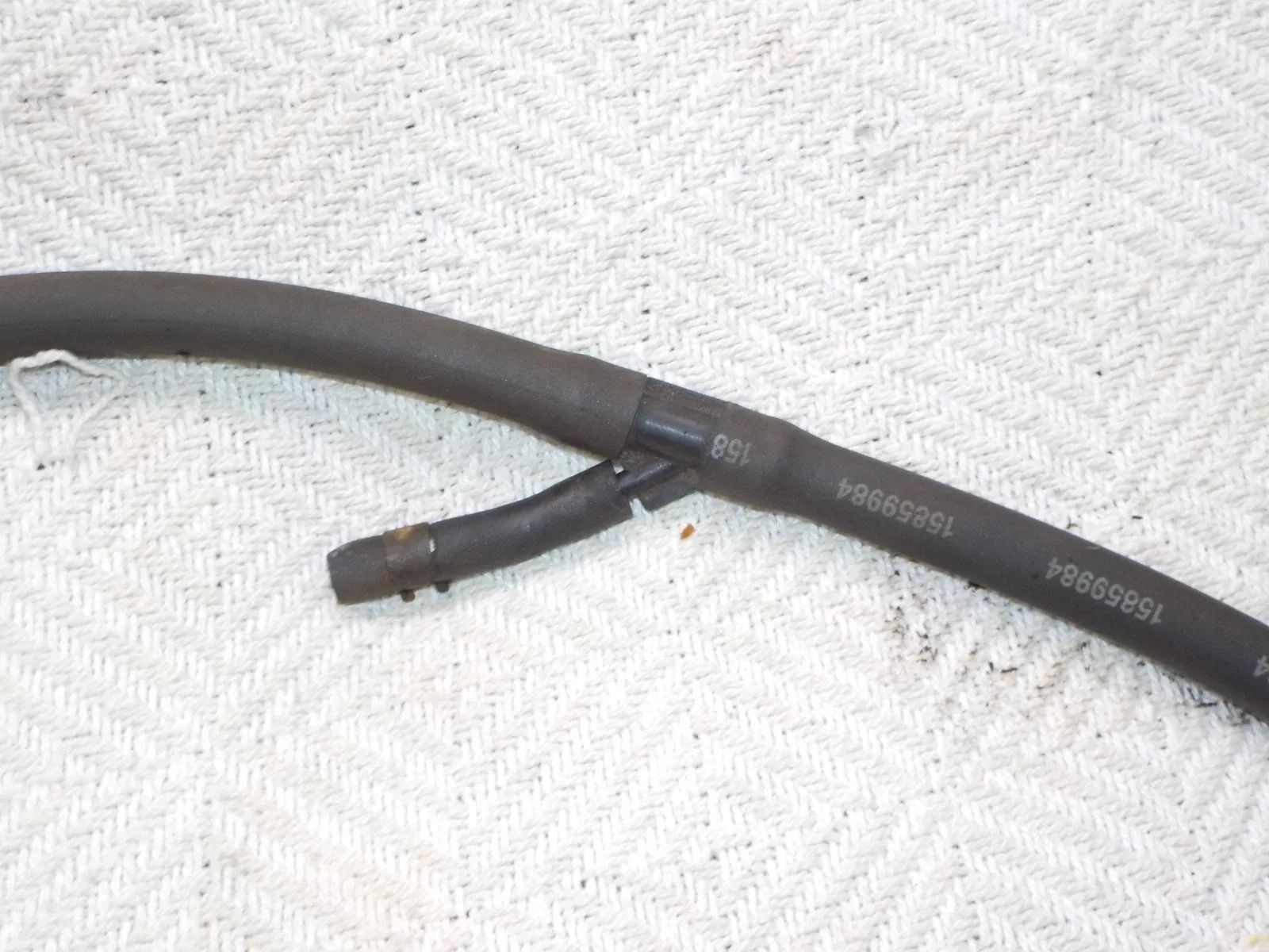 07-13 Chevy Silverado 1500 automatic transmission breather line hose w vent image 3