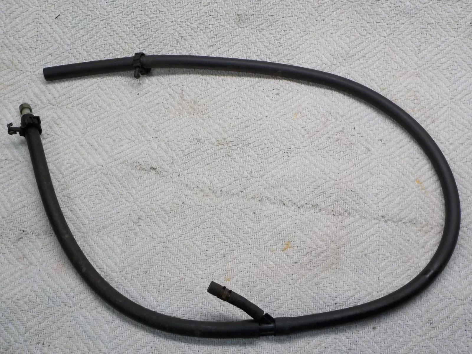07-13 Chevy Silverado 1500 automatic transmission breather line hose w vent image 4